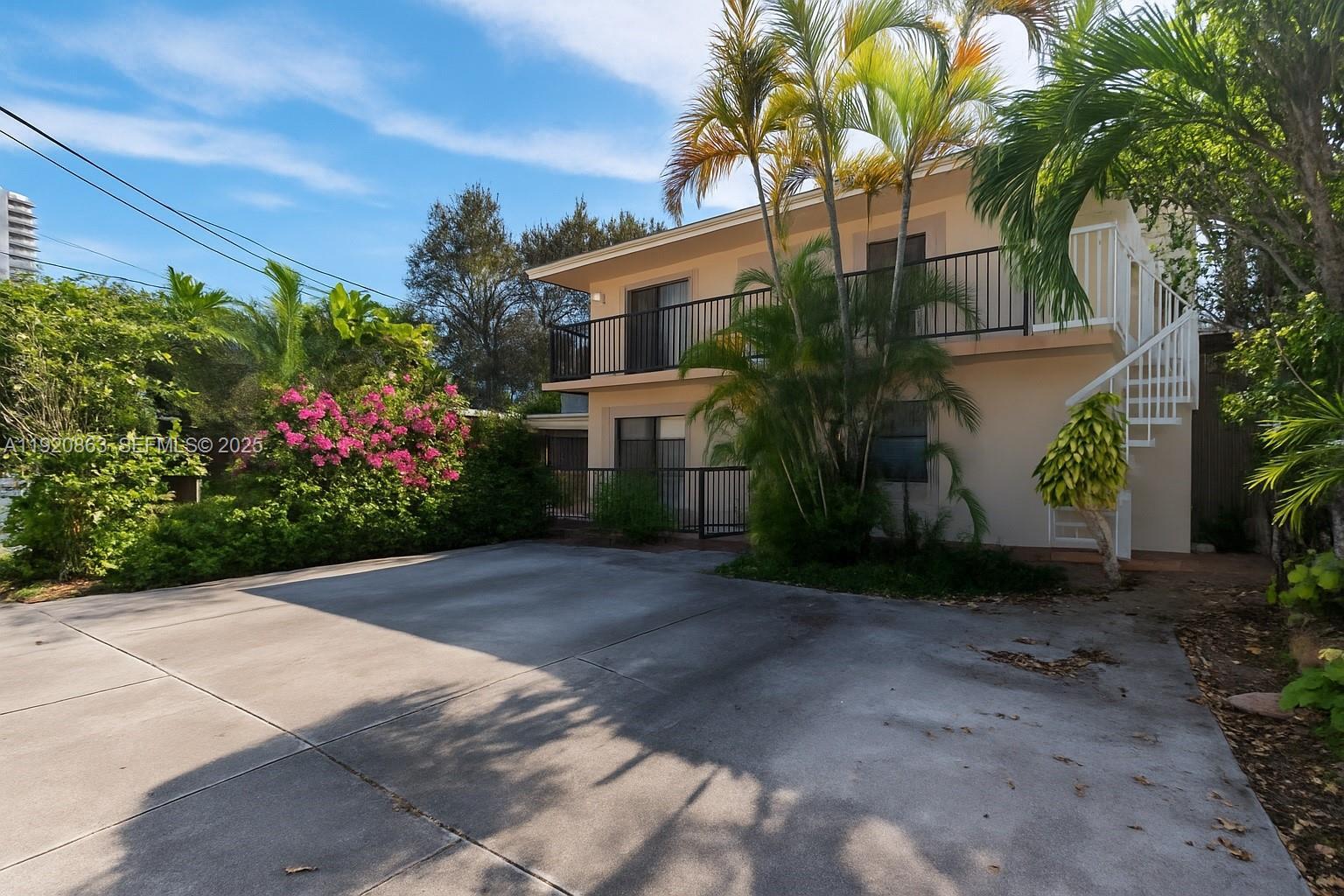 2740 SW 23rd St, Miami FL 33145 photo 2