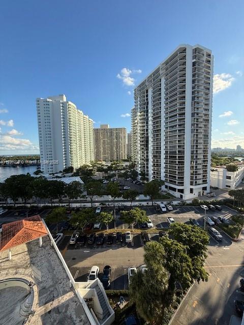 20505 E Country Club Dr # 1036, Aventura FL 33180 photo 2