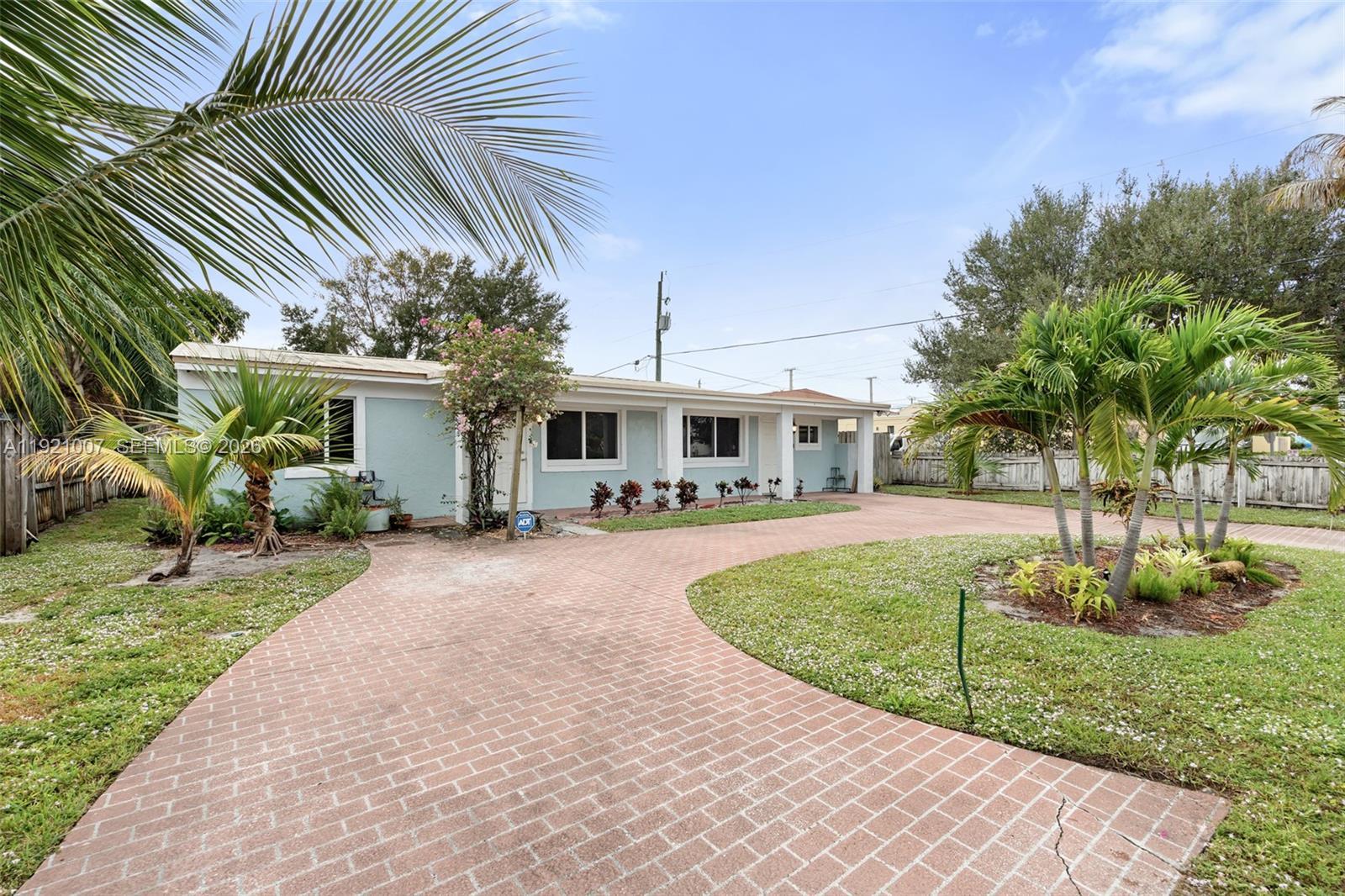 112 Milton St # 114, Lantana FL 33462 photo 3