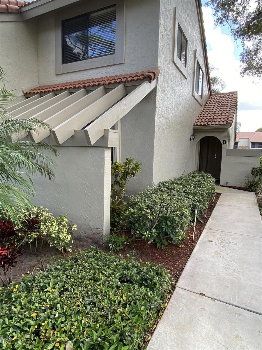 5621 Coach House Circle # D, Boca Raton FL 33486