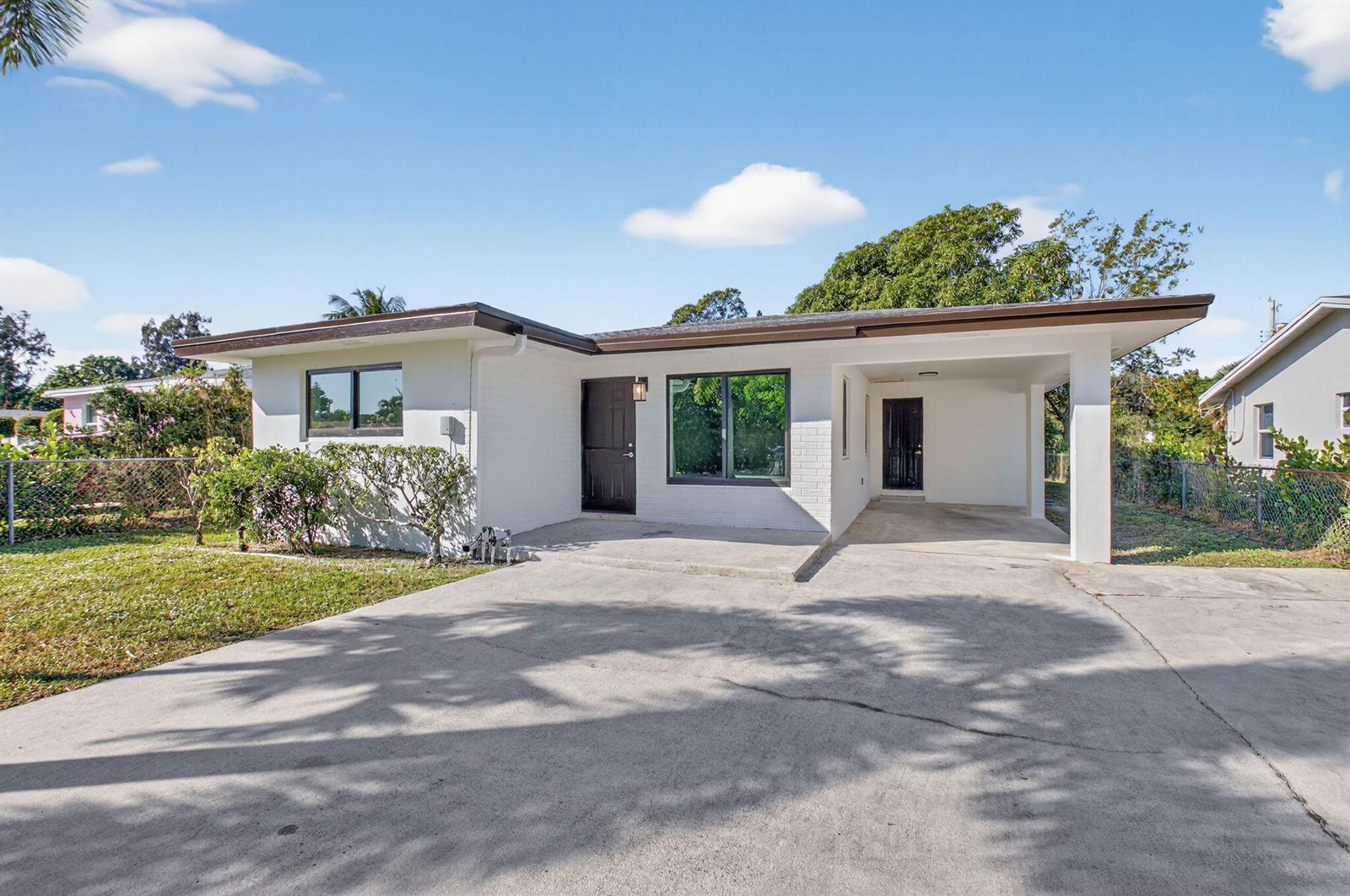 122 SW 9th Avenue, Delray Beach FL 33444