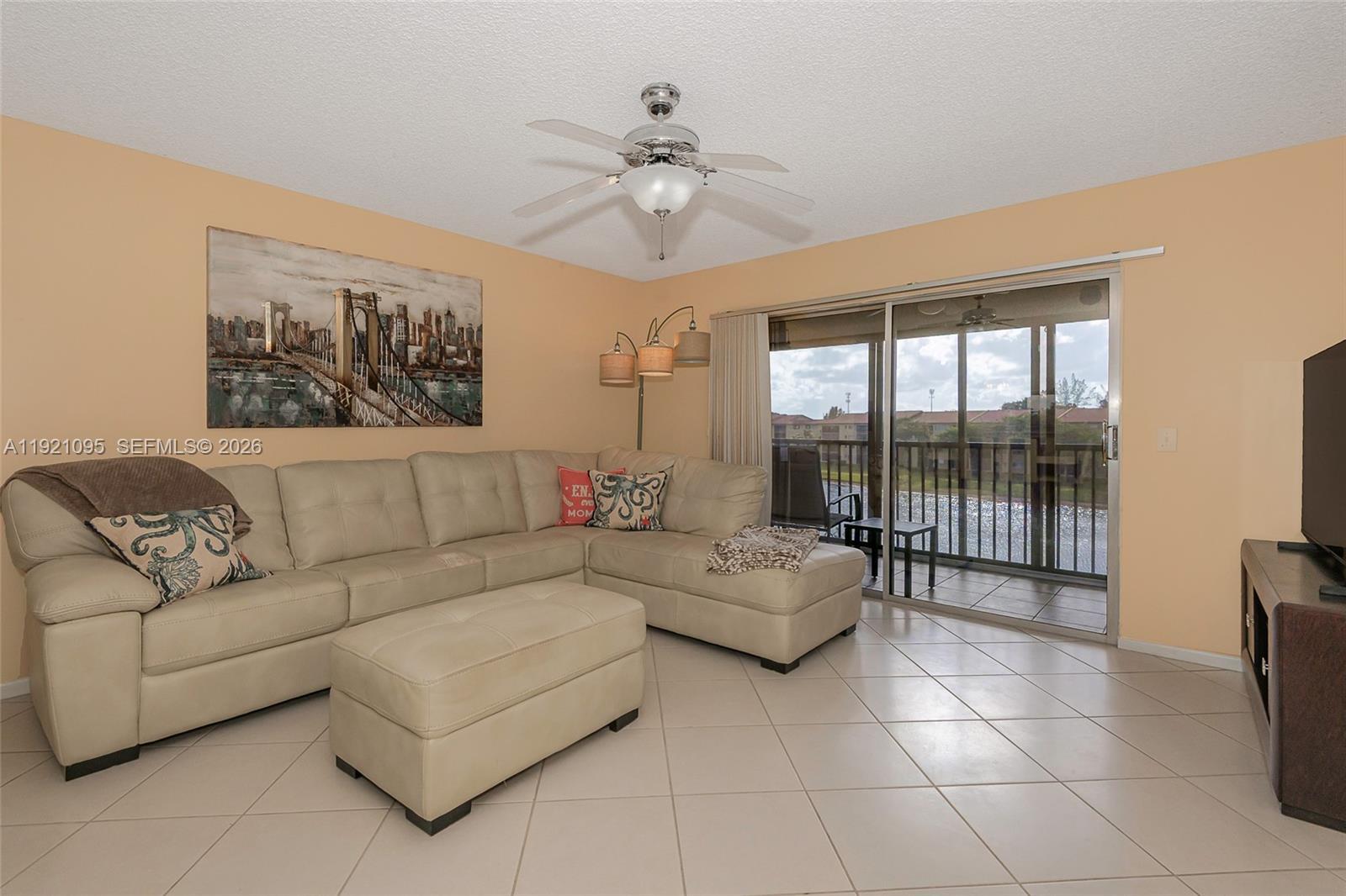 950 SW 138th Ave # 409B, Pembroke Pines FL 33027 photo 4