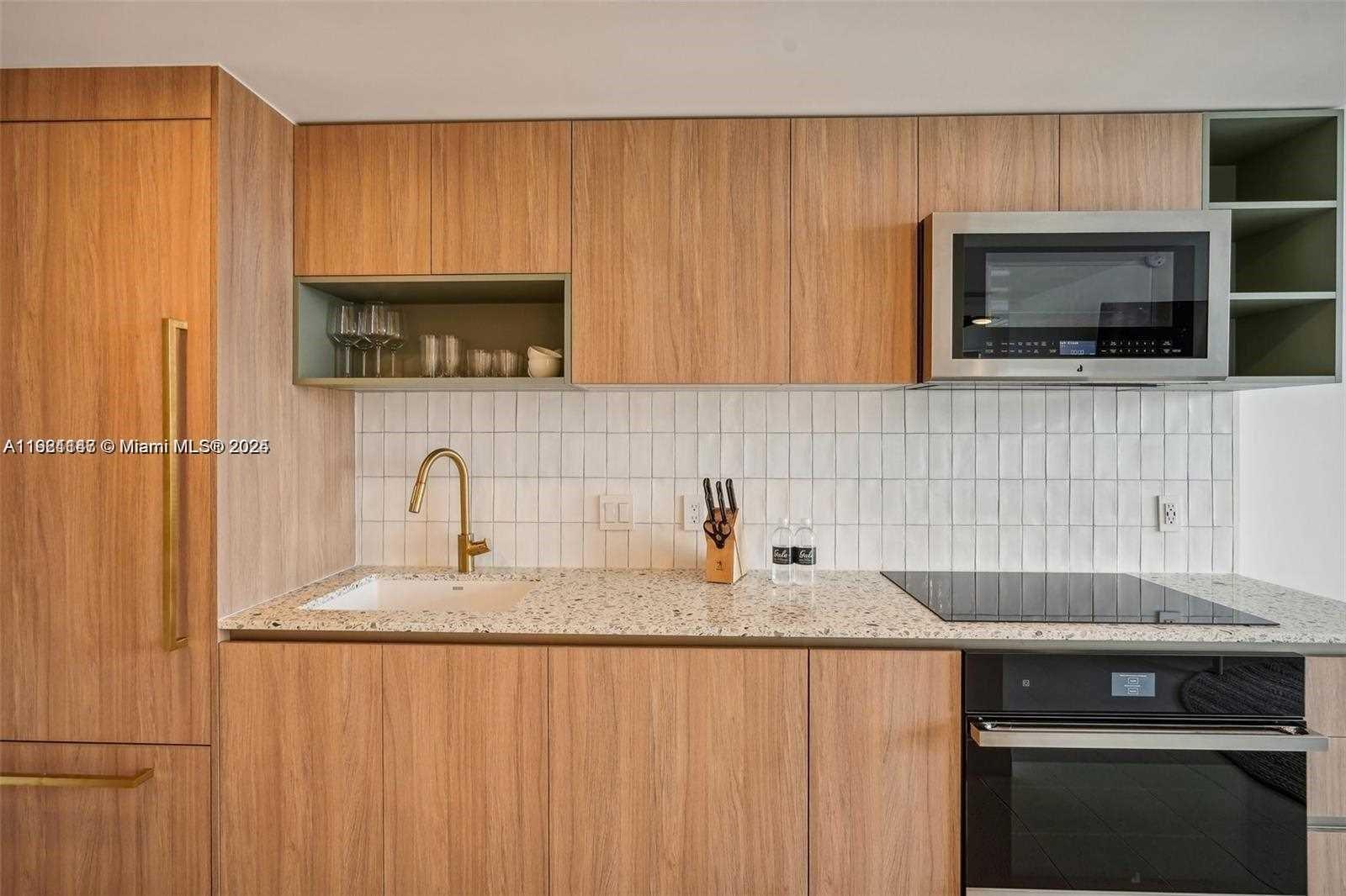 159 NE 6th St # 4114, Miami FL 33132 photo 4