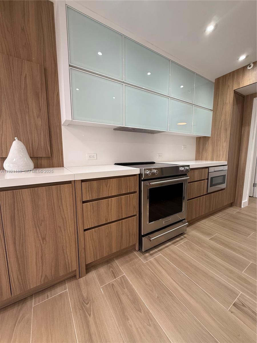 20191 E Country Club Dr # 504, Aventura FL 33180 photo 2