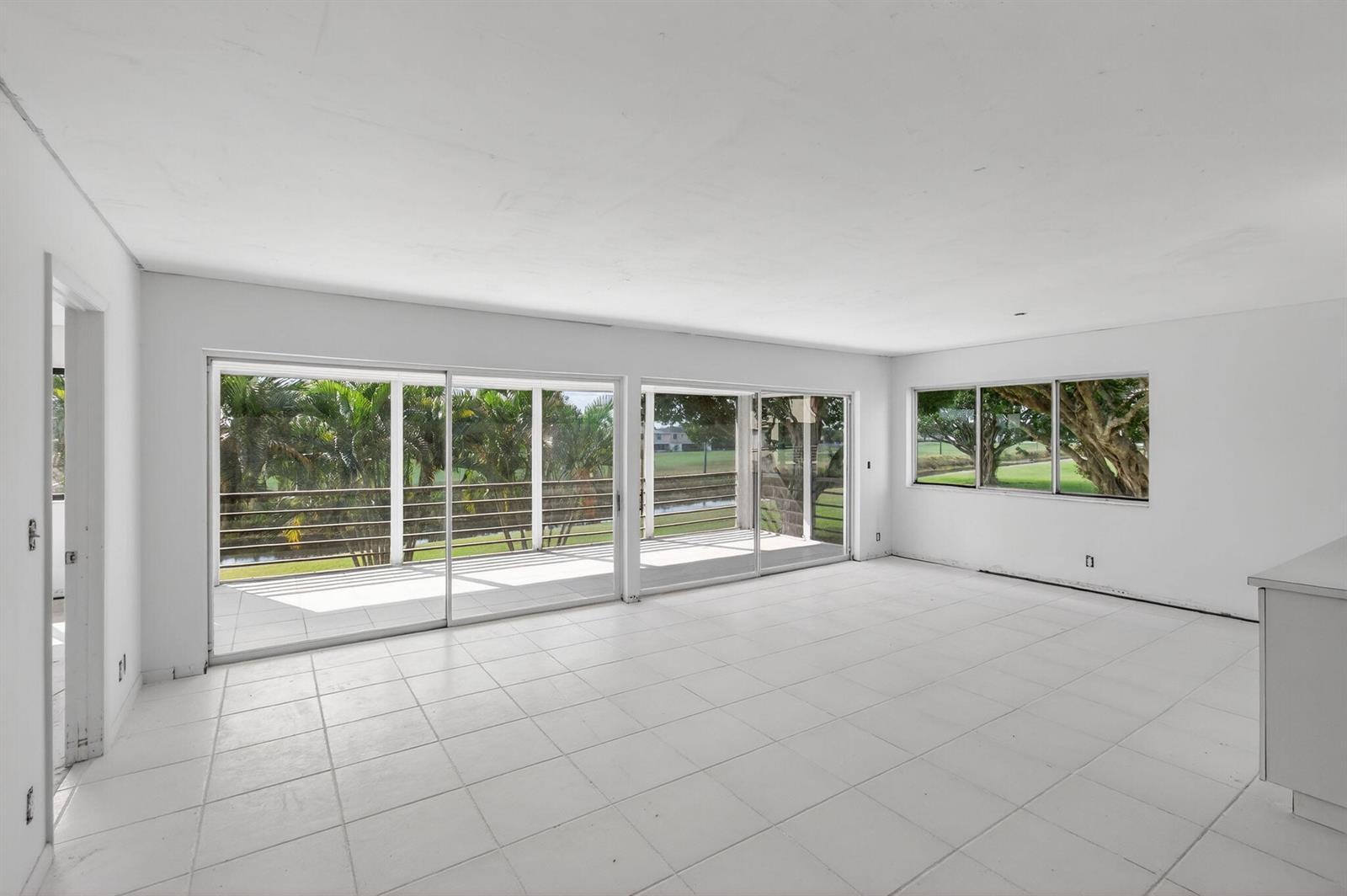 5771 Fairway Park Court # 205, Boynton Beach FL 33437 photo 4