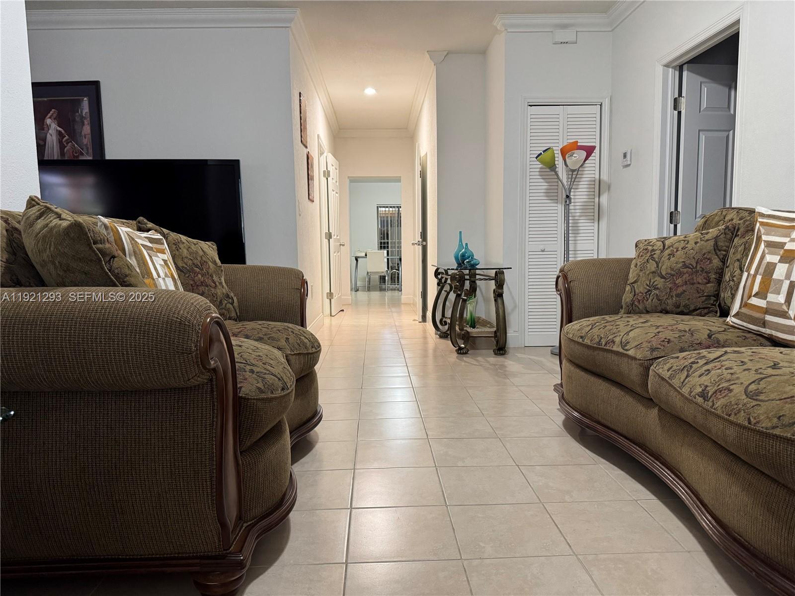 3041 NW 95th Ter, Miami FL 33147 photo 2