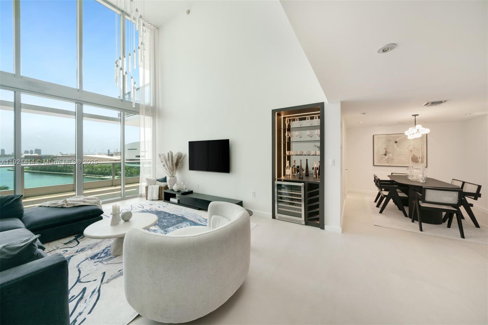 900 Biscayne Blvd # 905, Miami FL 33132 photo 3