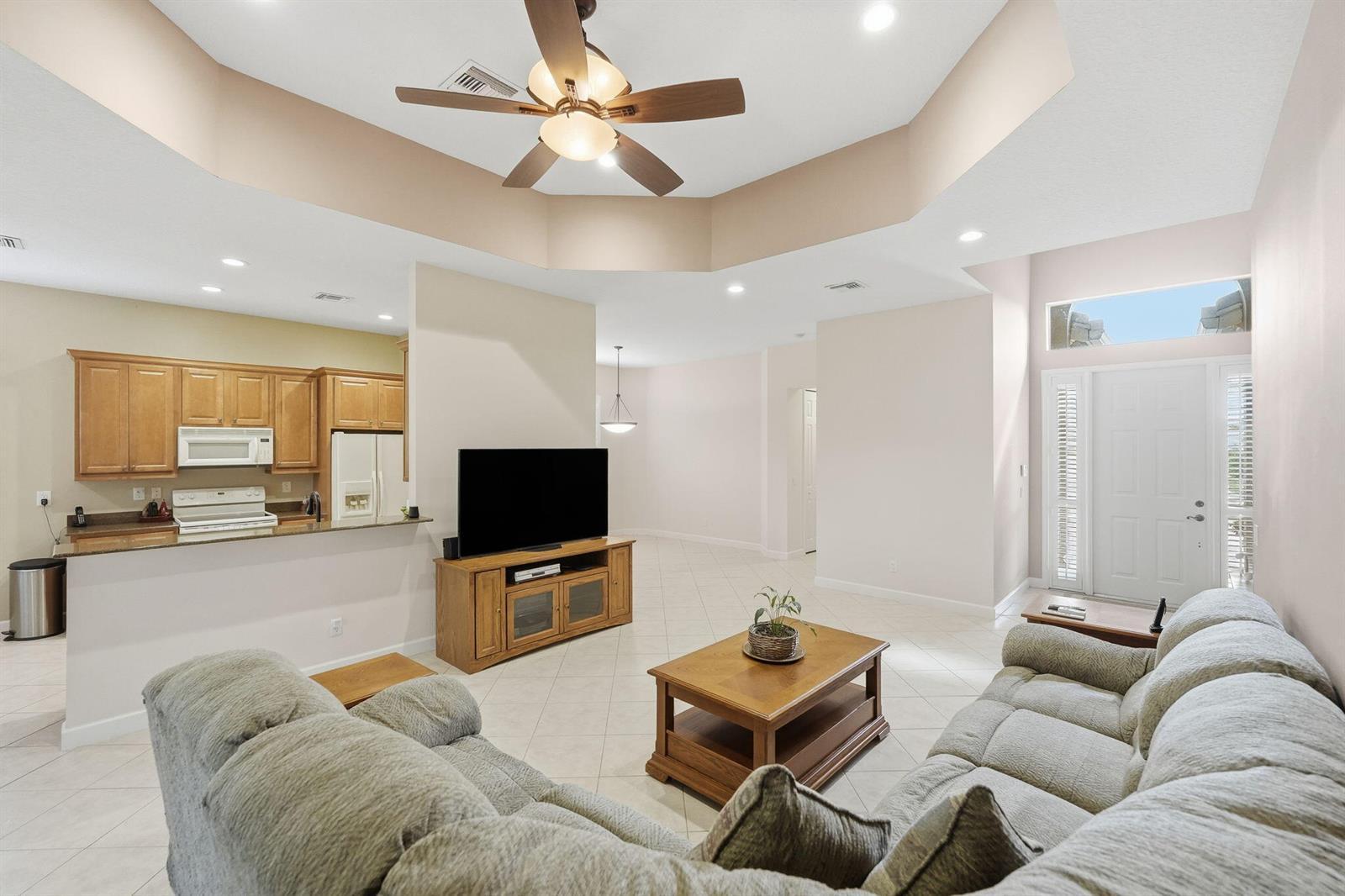 7233 Maidstone Drive, Port St. Lucie FL 34986 photo 4