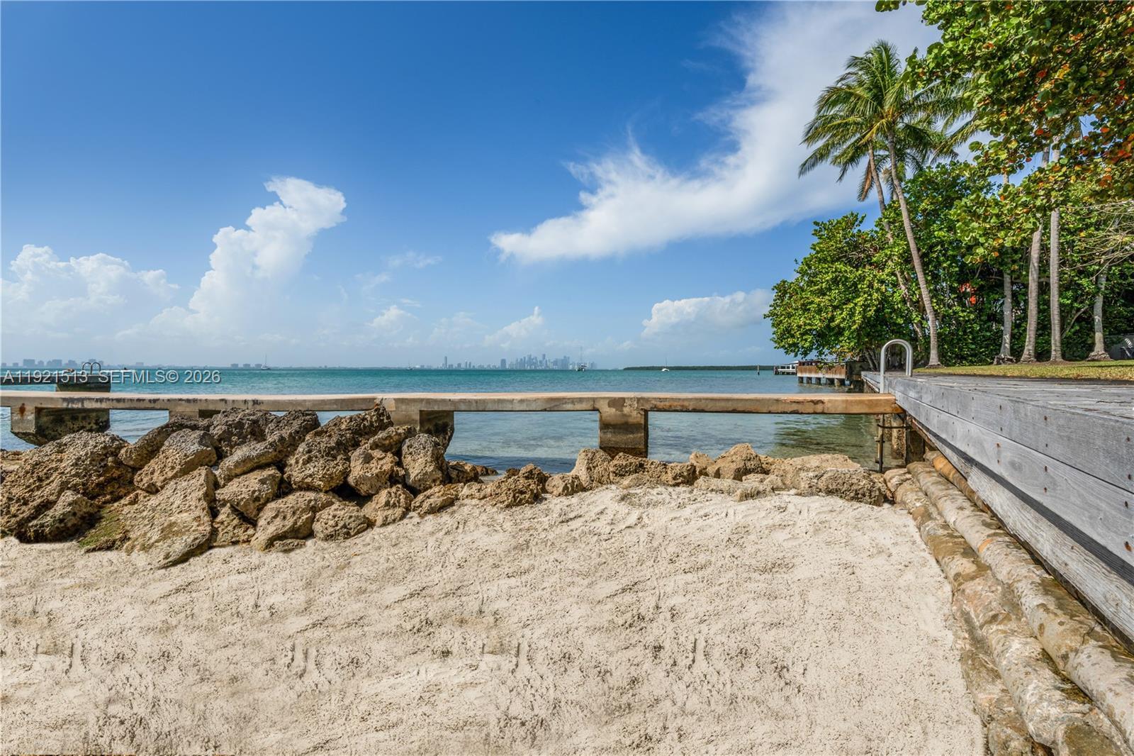 5 Harbor Pt, Key Biscayne FL 33149 photo 2