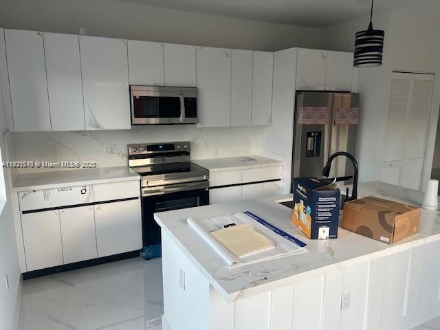 1985 NW 152nd St, Miami Gardens FL 33054 photo 4