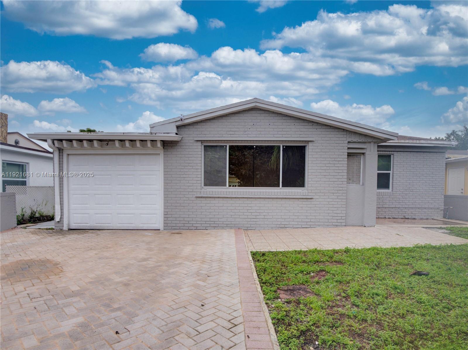 2703 Adams St, Hollywood FL 33020 photo 2