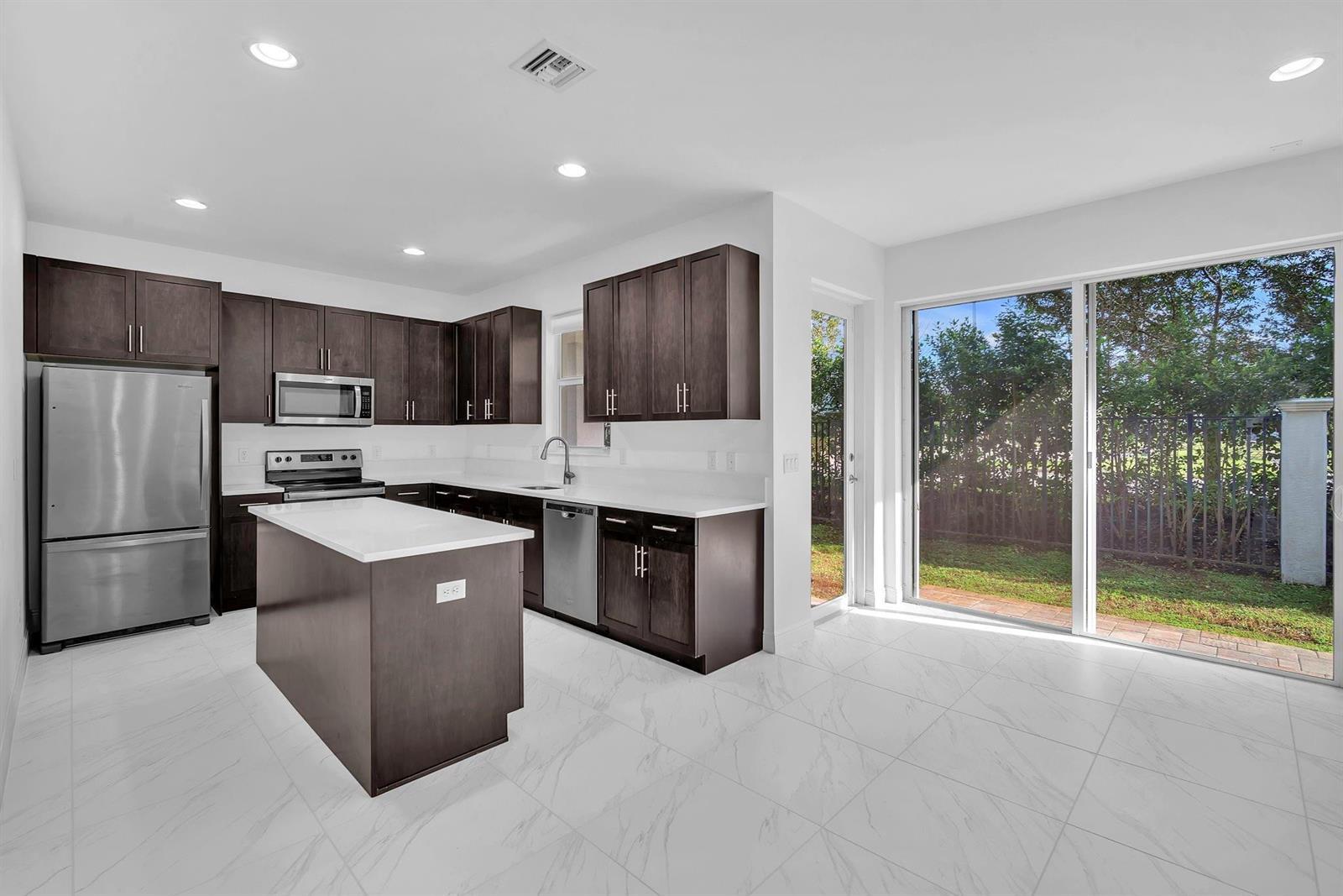 6947 Pines Circle # 21, Coconut Creek FL 33073 photo 5
