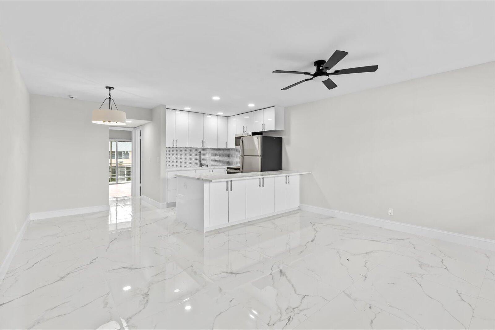 17 Andover A, West Palm Beach FL 33417 photo 2