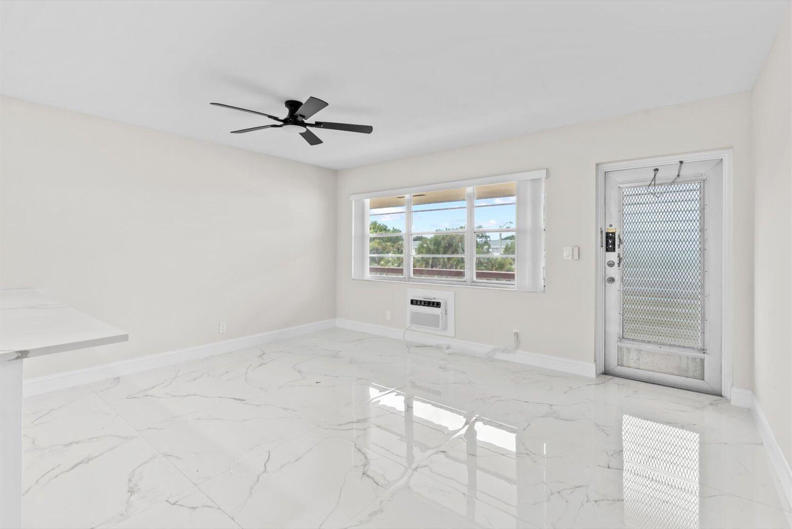 17 Andover A, West Palm Beach FL 33417 photo 4
