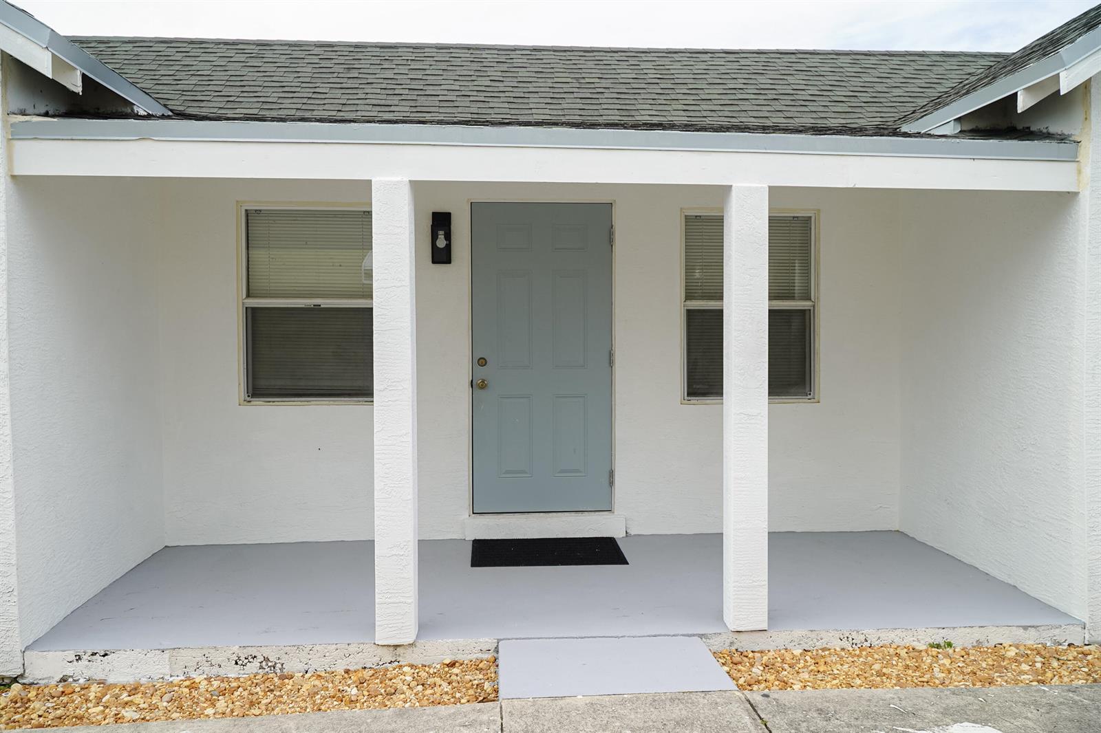 908 W 5th Street, Riviera Beach FL 33404 photo 2