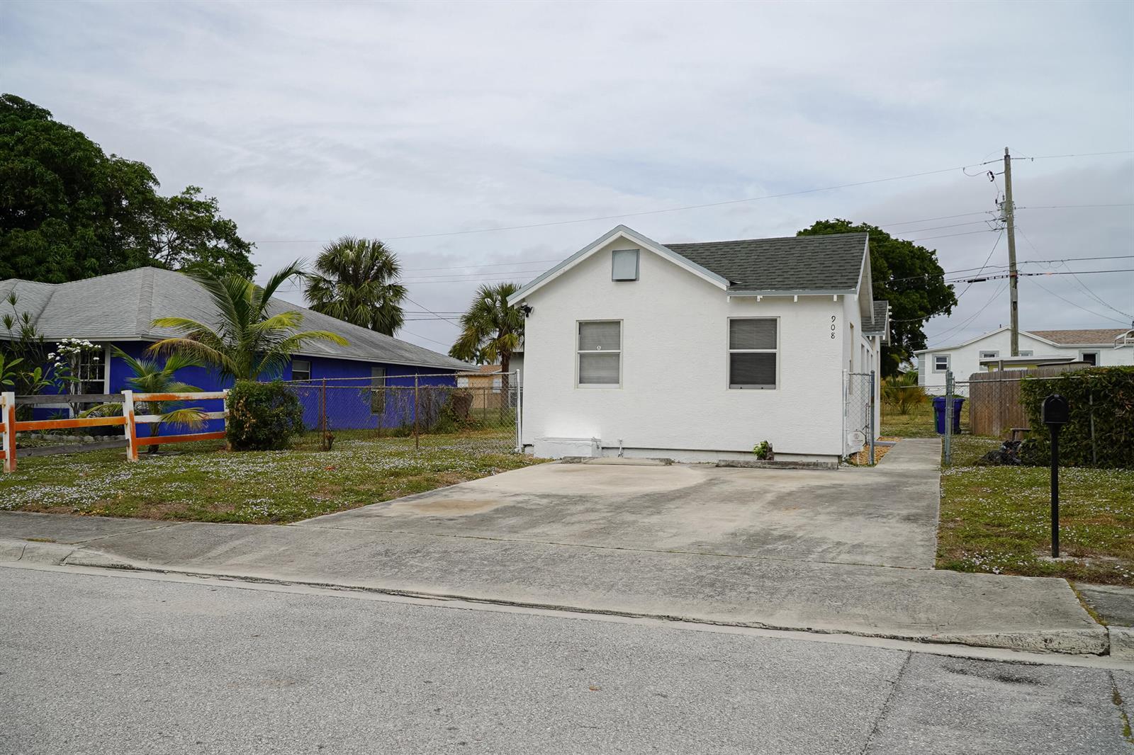 908 W 5th Street, Riviera Beach FL 33404 photo 5