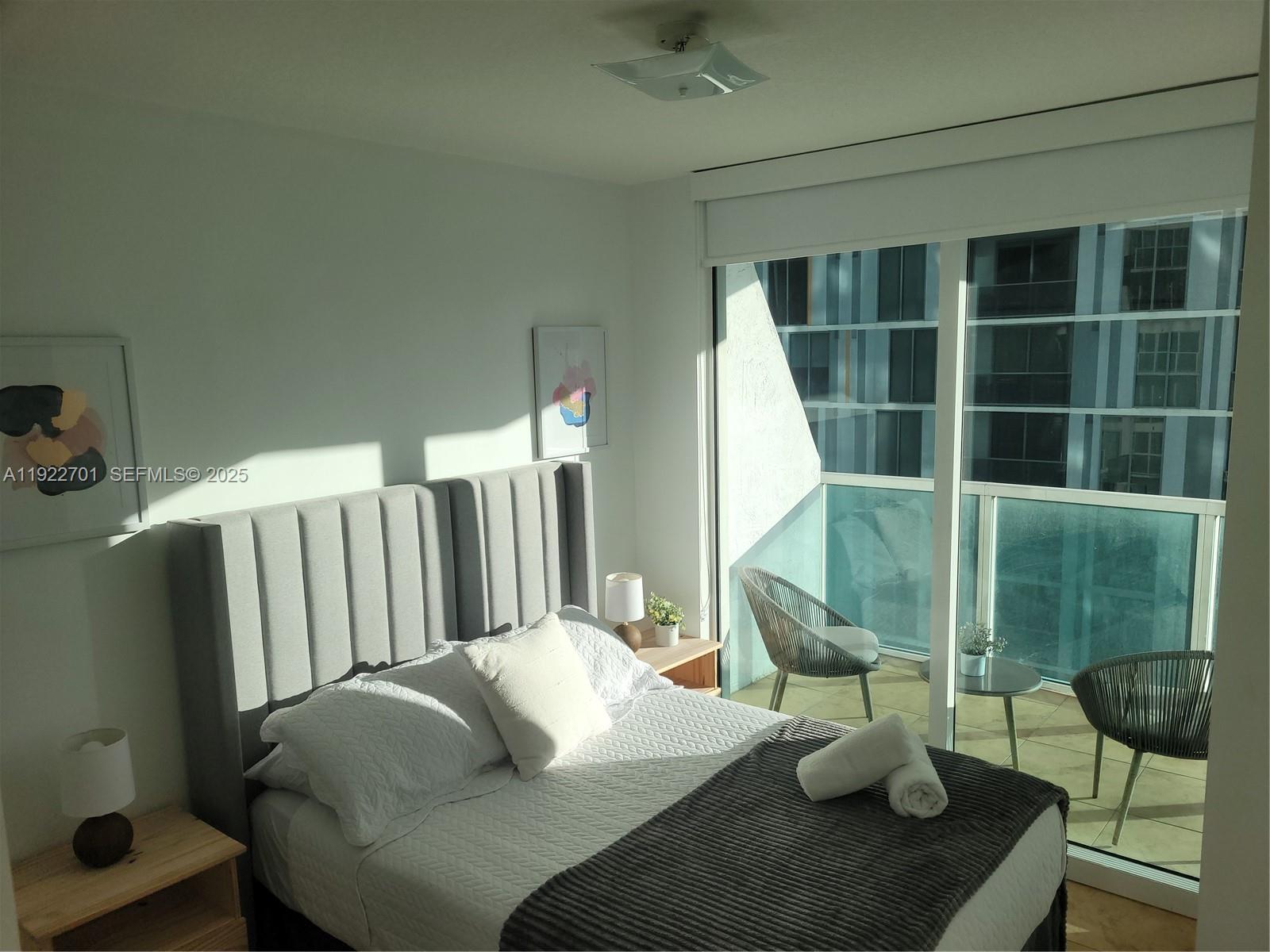 41 SE 5th St # 710, Miami FL 33131 photo 2