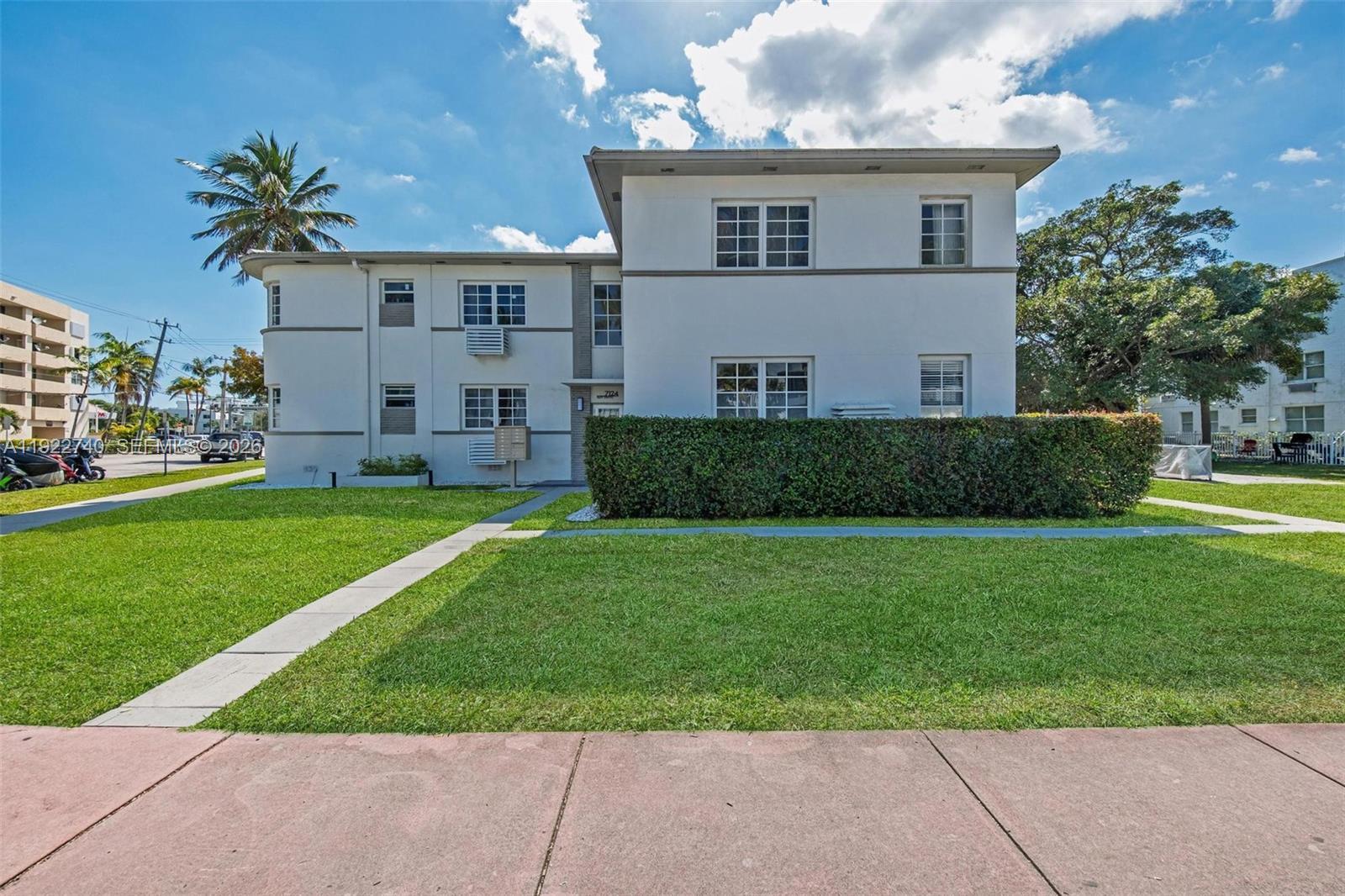 7124 Bay Dr, Miami Beach FL 33141 photo 3