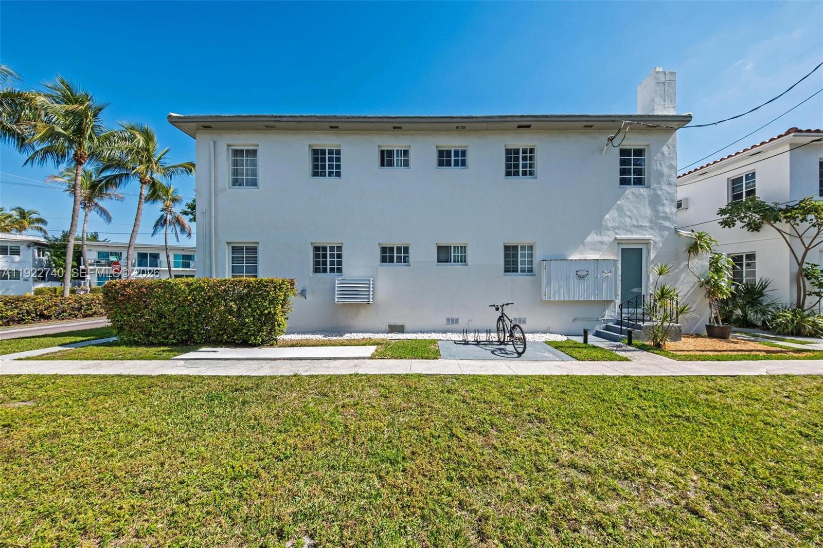 7124 Bay Dr, Miami Beach FL 33141 photo 4