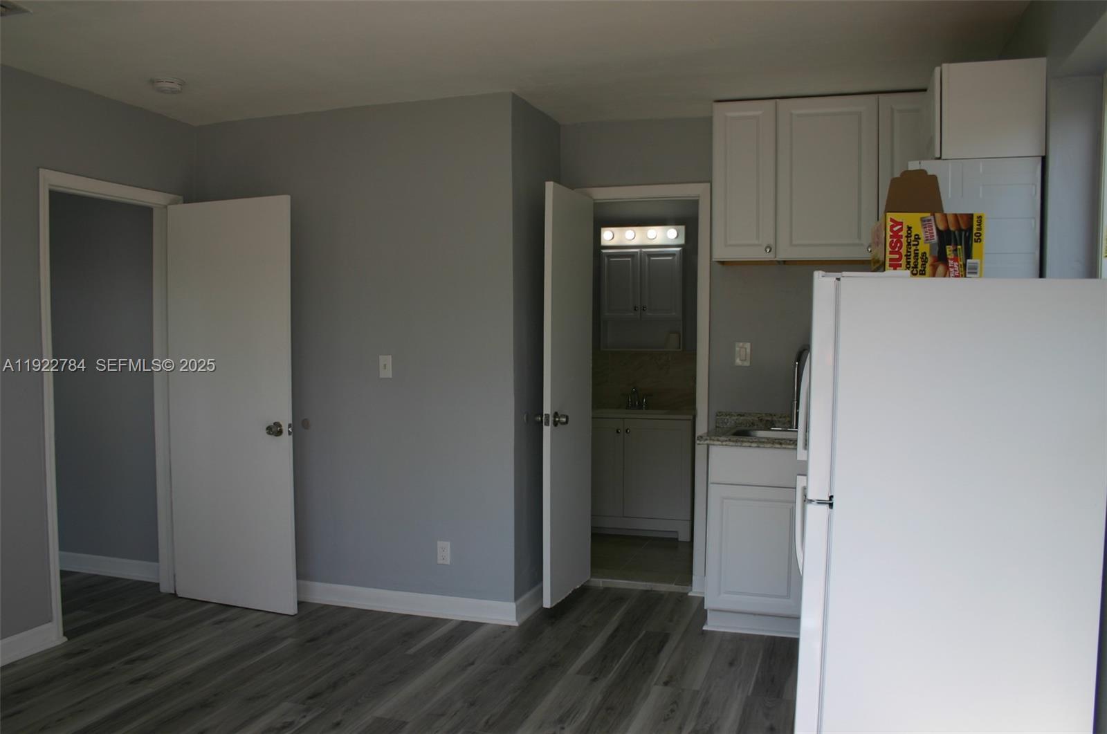 Hialeah, FL 33013 photo 5