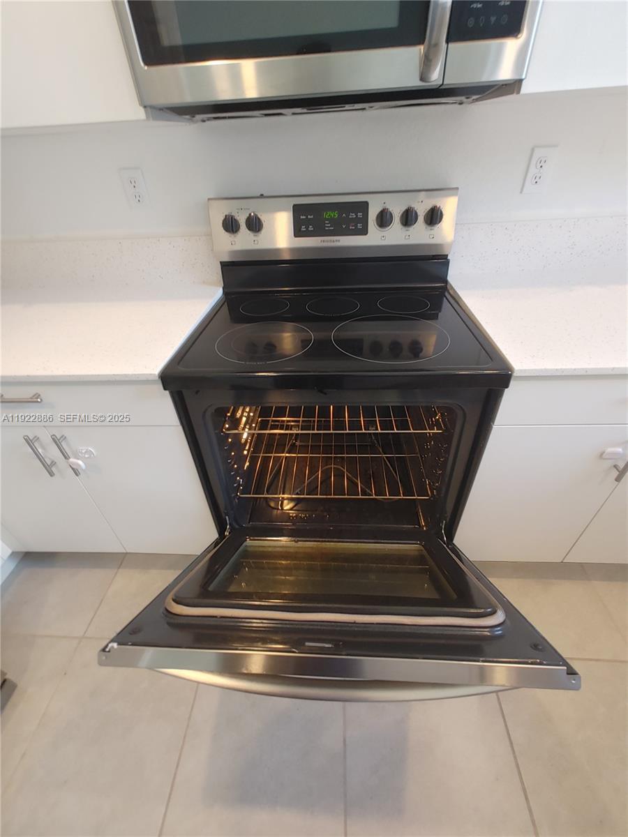 1766 SE 26th Rd, Homestead FL 33035 photo 3