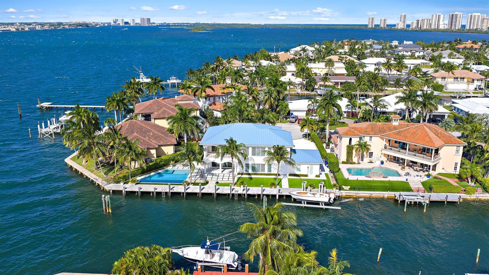 1021 Coral Way, Singer Island FL 33404 photo 3