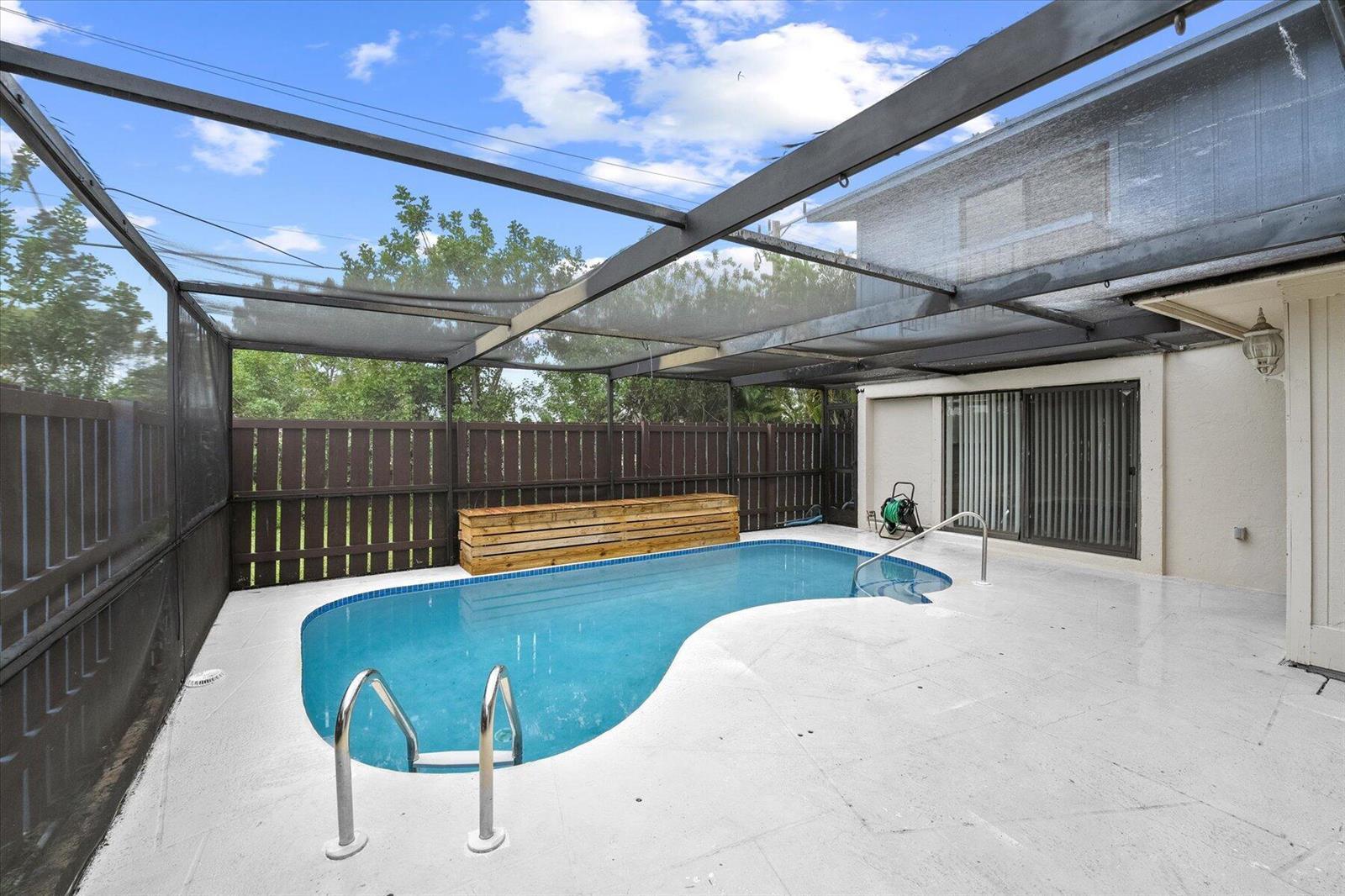 4749 Holly Lake Drive, Lake Worth FL 33463 photo 2