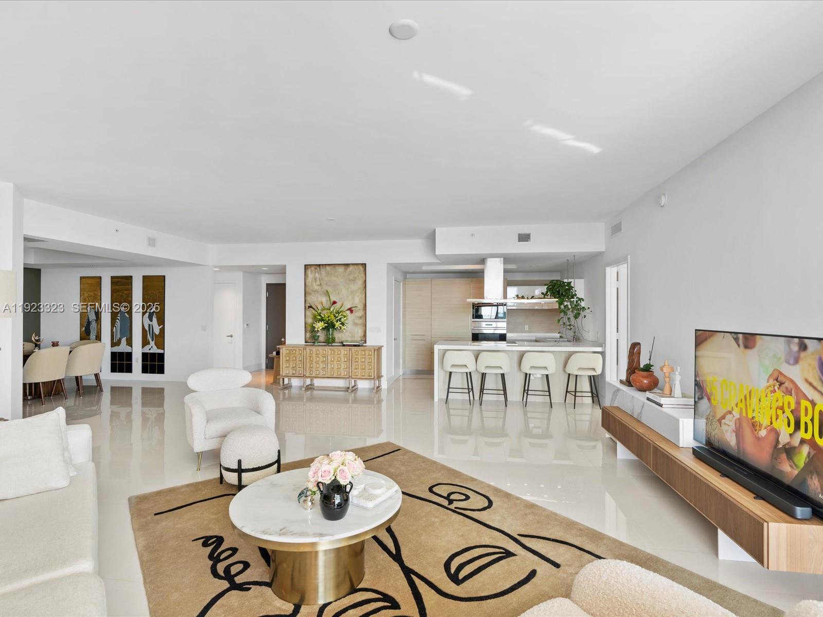 17111 Biscayne Blvd # 1104, North Miami Beach FL 33160 photo 4