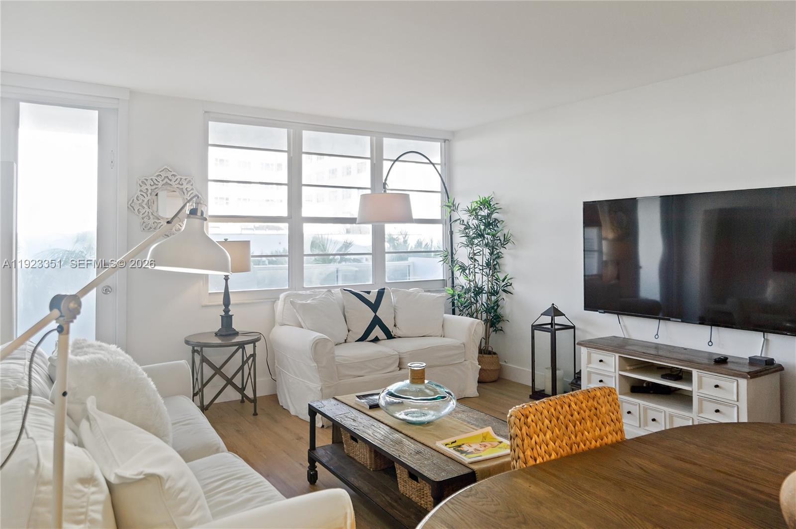 100 Lincoln Rd # 410, Miami Beach FL 33139 photo 2