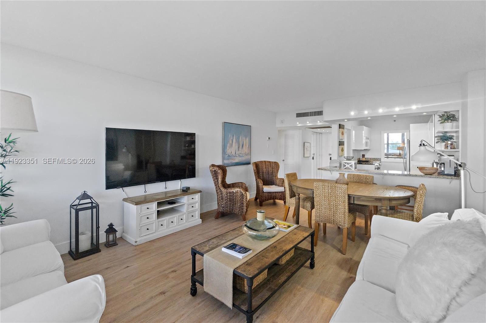 100 Lincoln Rd # 410, Miami Beach FL 33139 photo 3