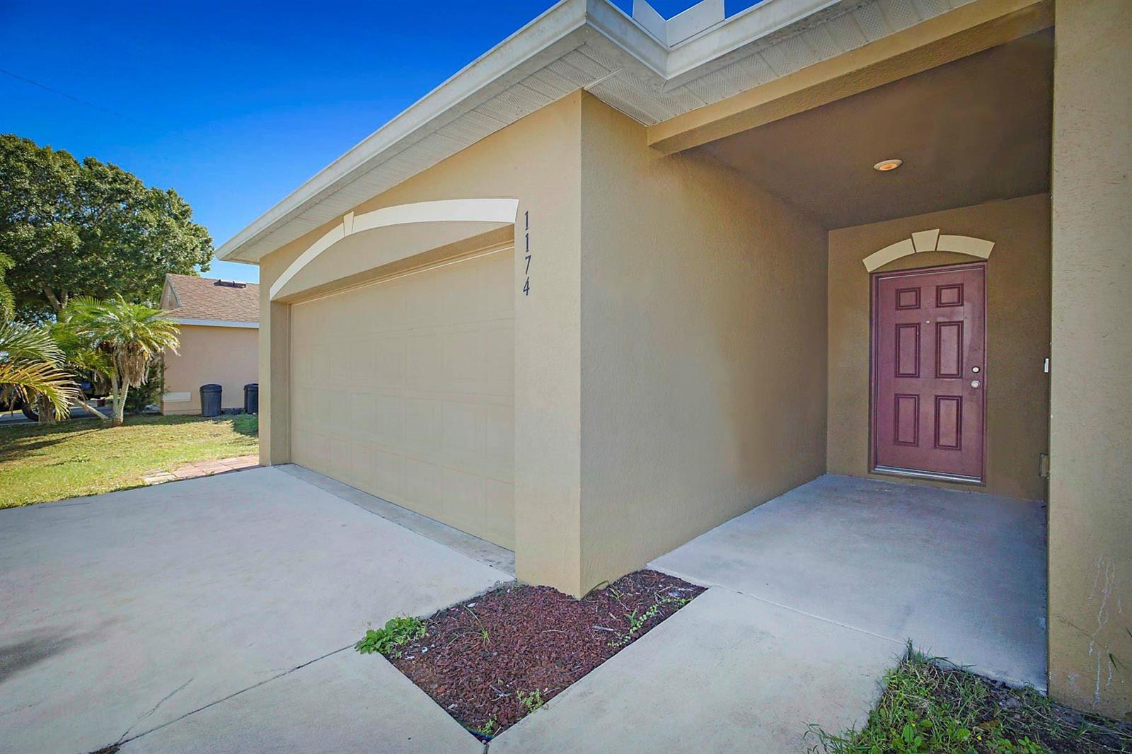 1174 SW Goodman Avenue, Port St. Lucie FL 34953 photo 2