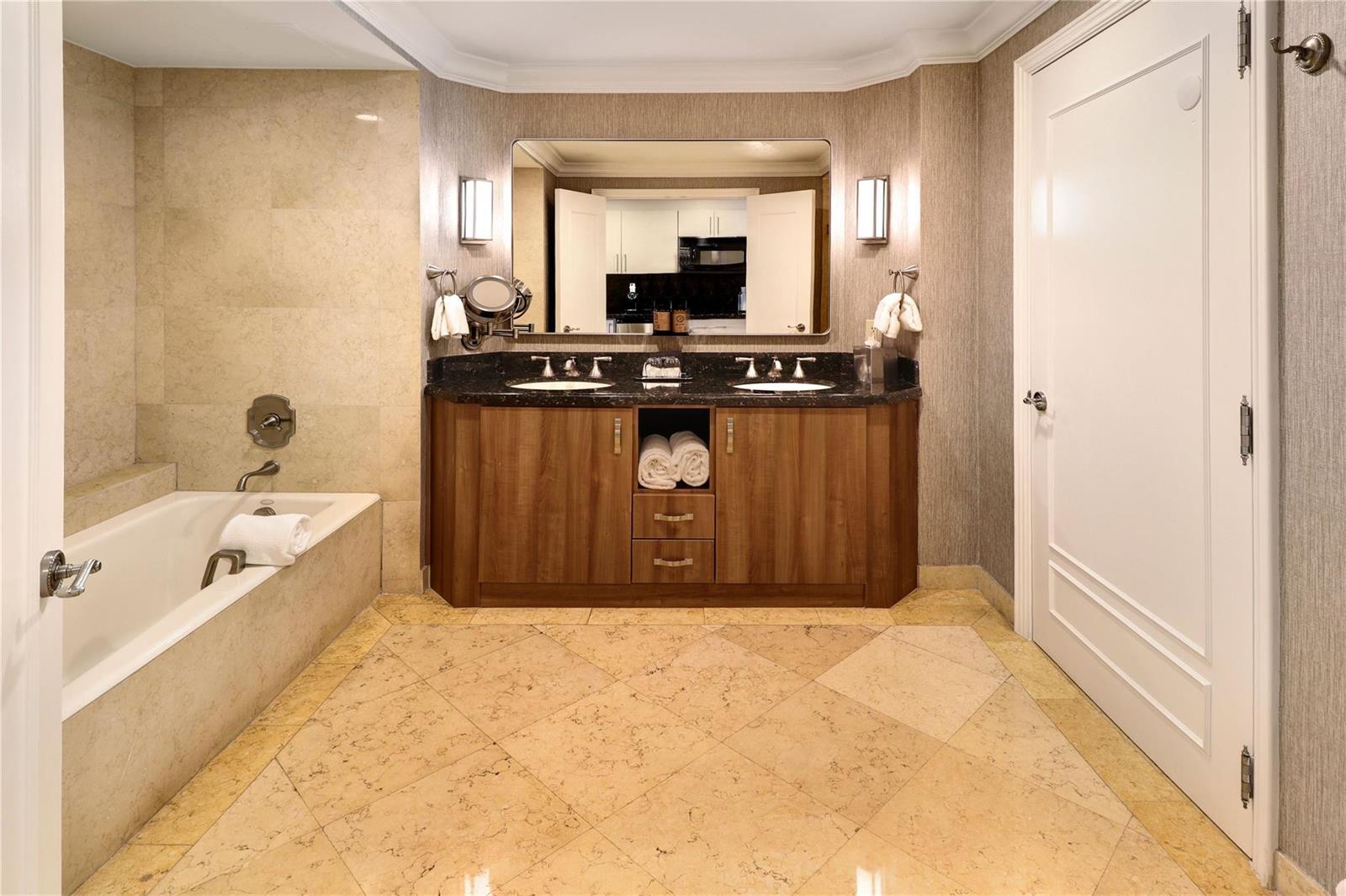 601 N Ft Lauderdale Bch Boulevard # 905, Fort Lauderdale FL 33304 photo 3