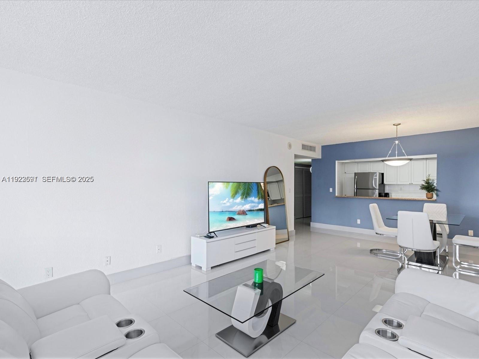 19370 E Collins Ave # 625, Sunny Isles Beach FL 33160 photo 3