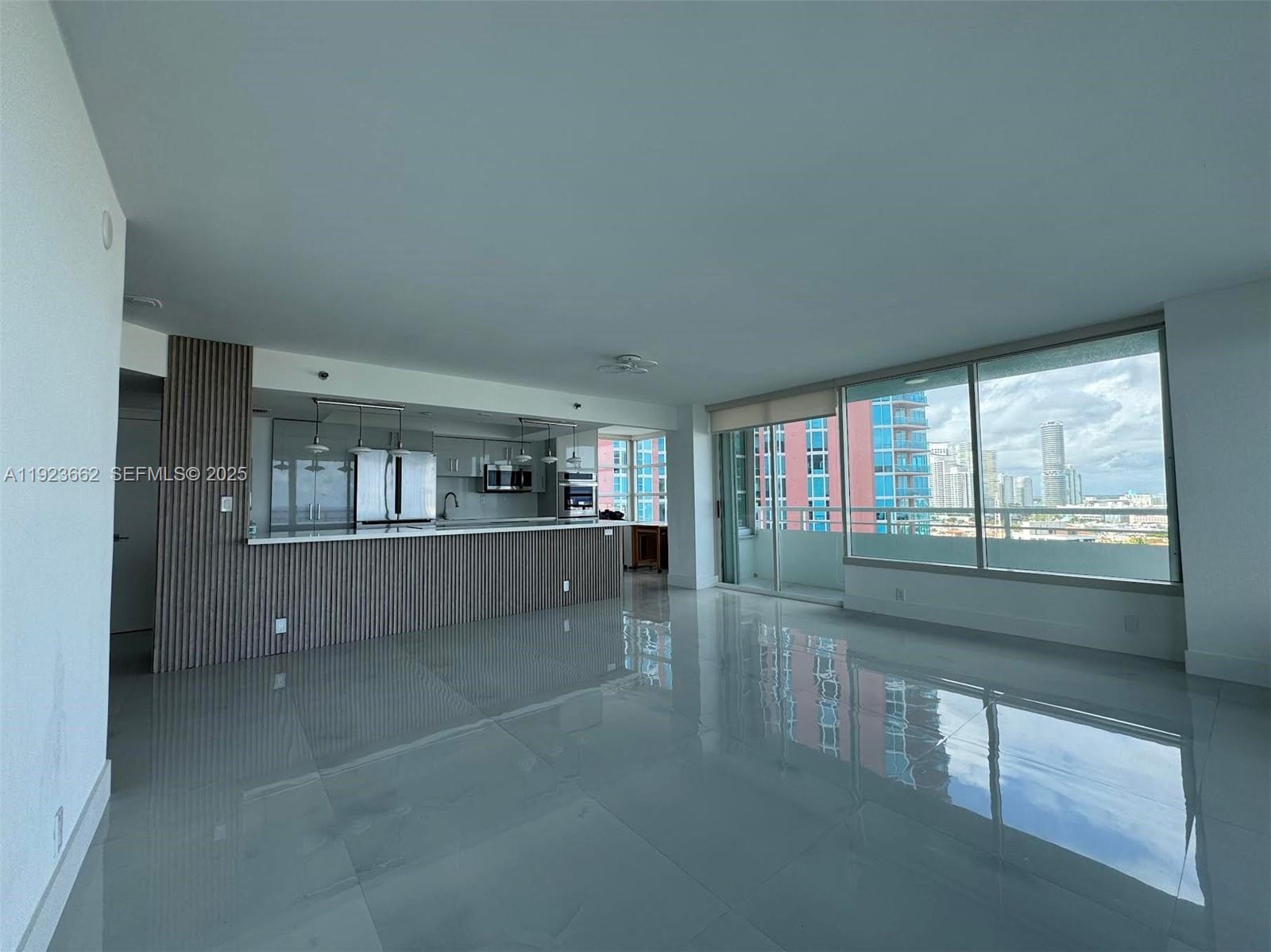 400 S Pointe Dr # 1610, Miami Beach FL 33139 photo 2