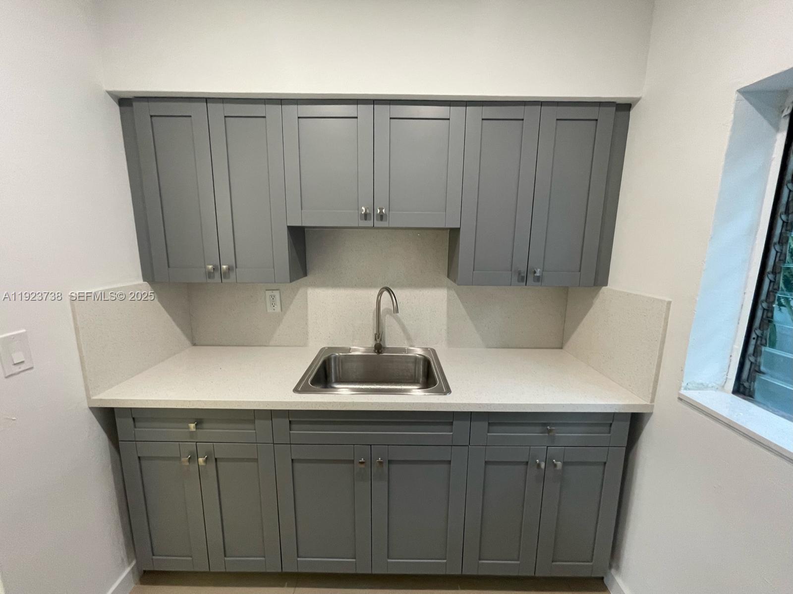 544 Michigan Ave # 10, Miami Beach FL 33139 photo 3