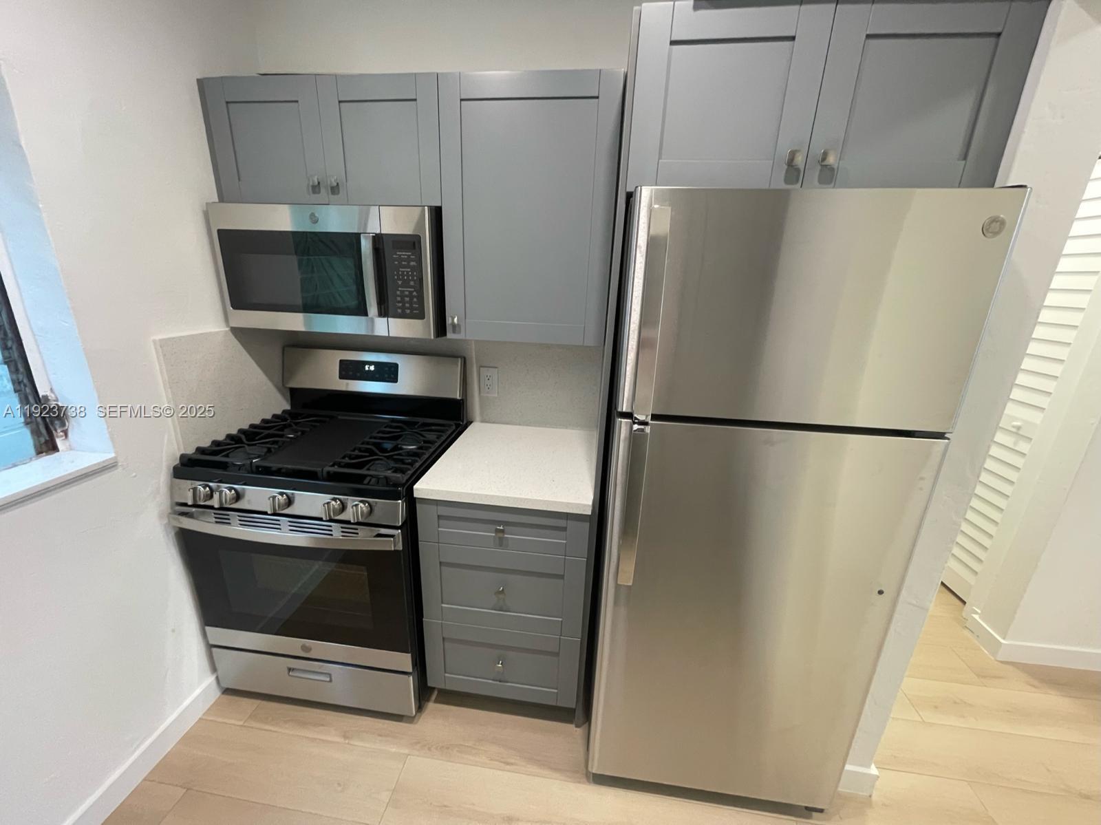 544 Michigan Ave # 10, Miami Beach FL 33139 photo 4