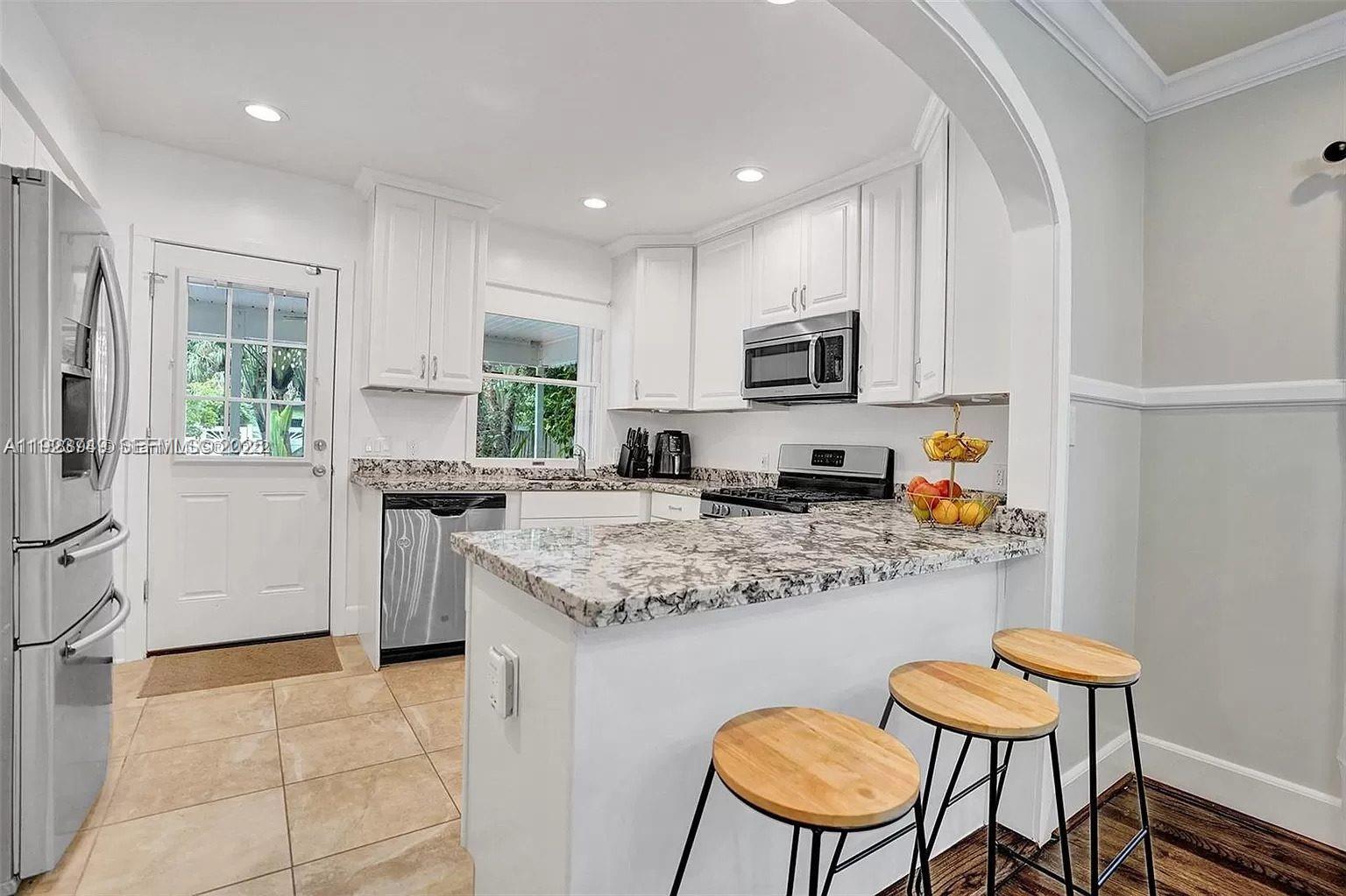 1640 Jefferson St, Hollywood FL 33020 photo 4