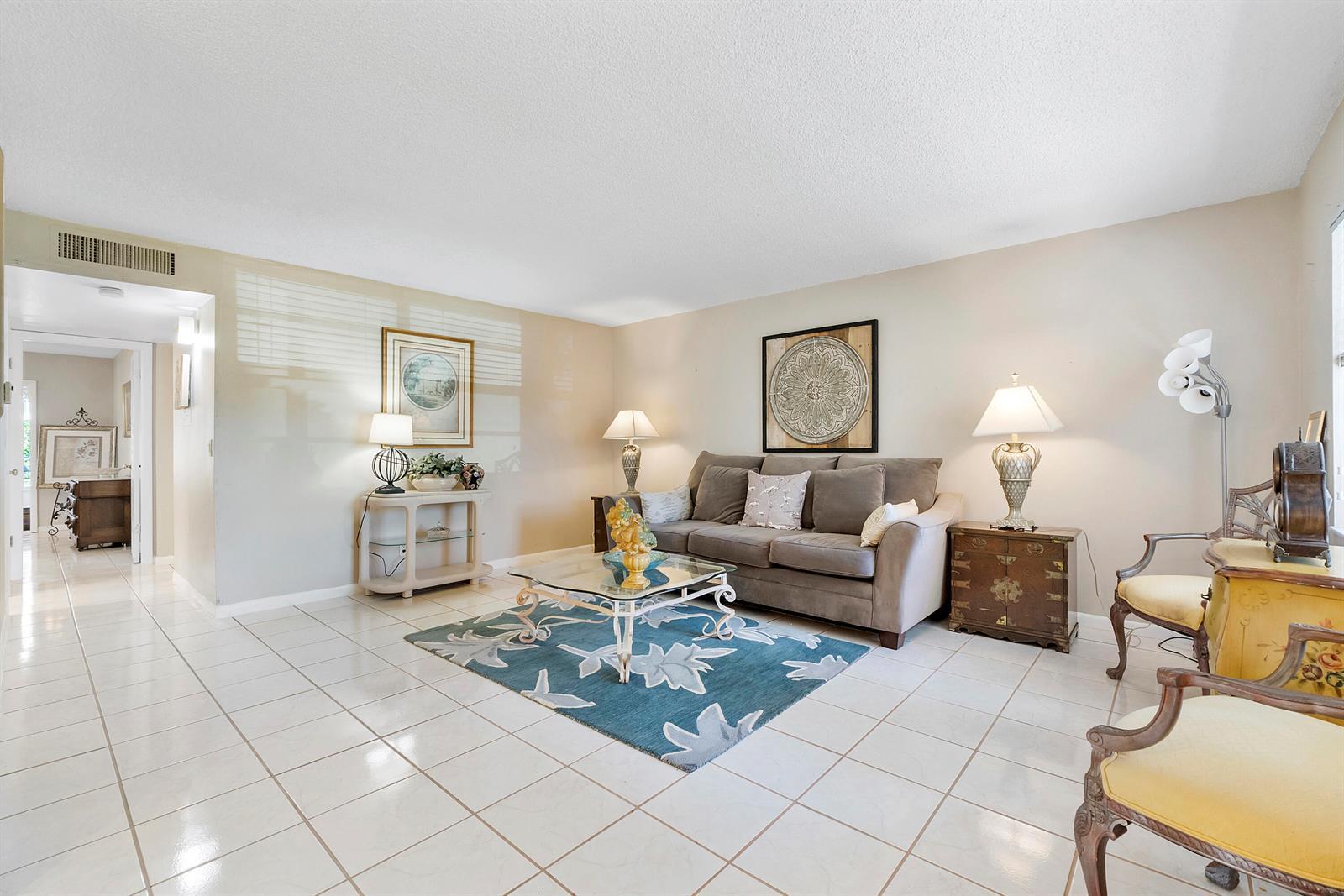 157 Flanders D, Delray Beach FL 33484 photo 2