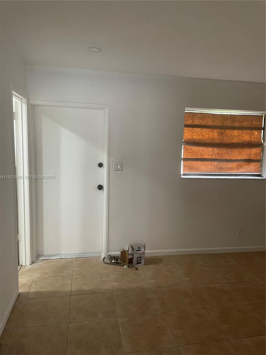 2481 NW 13th Ct # 2, Fort Lauderdale FL 33311 photo 2