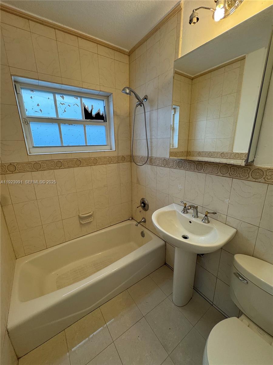 200 NW 63rd Ave # 01, Miami FL 33126 photo 3