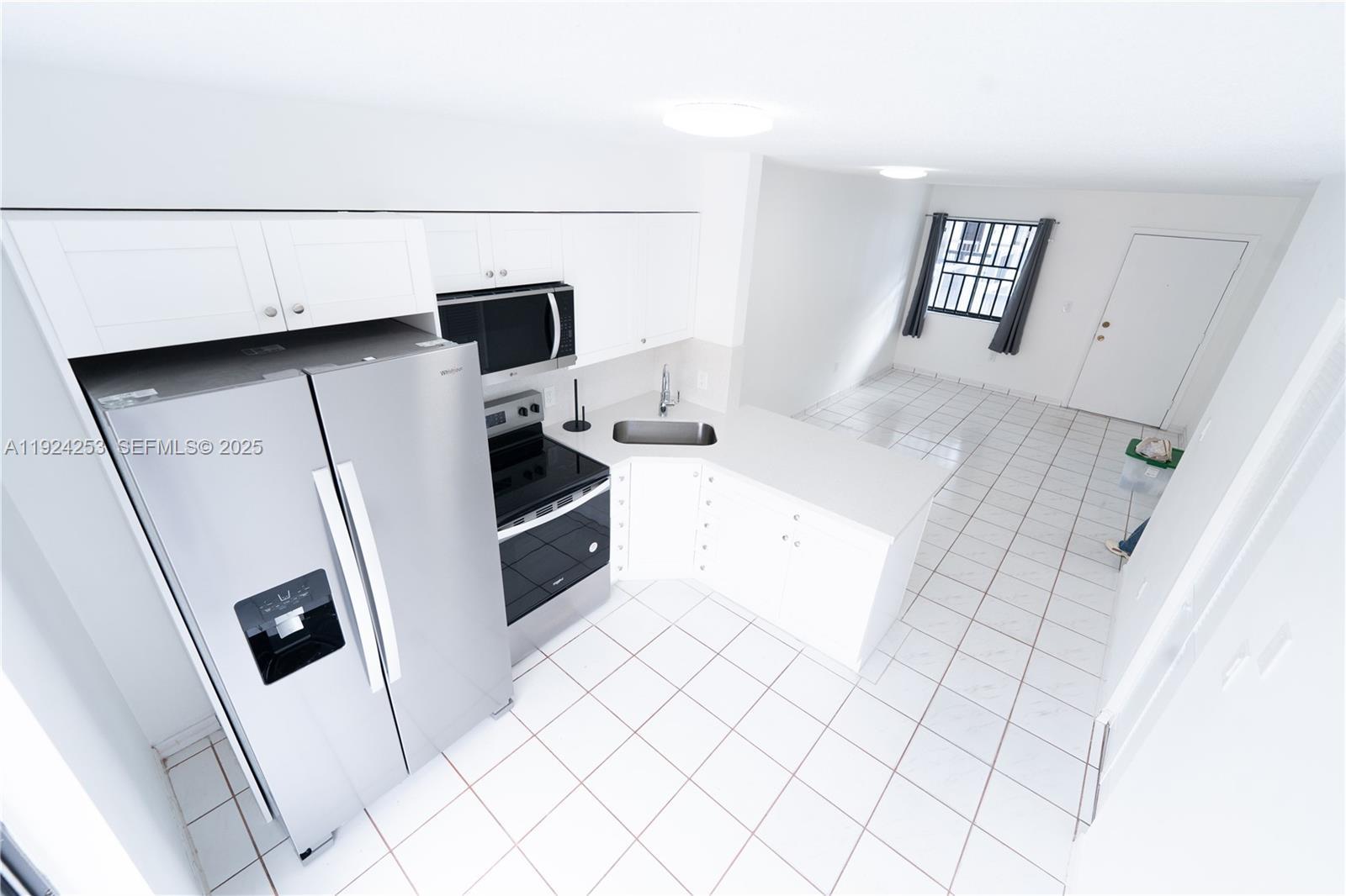 5300 W 21st Ct # 311, Hialeah FL 33016 photo 2