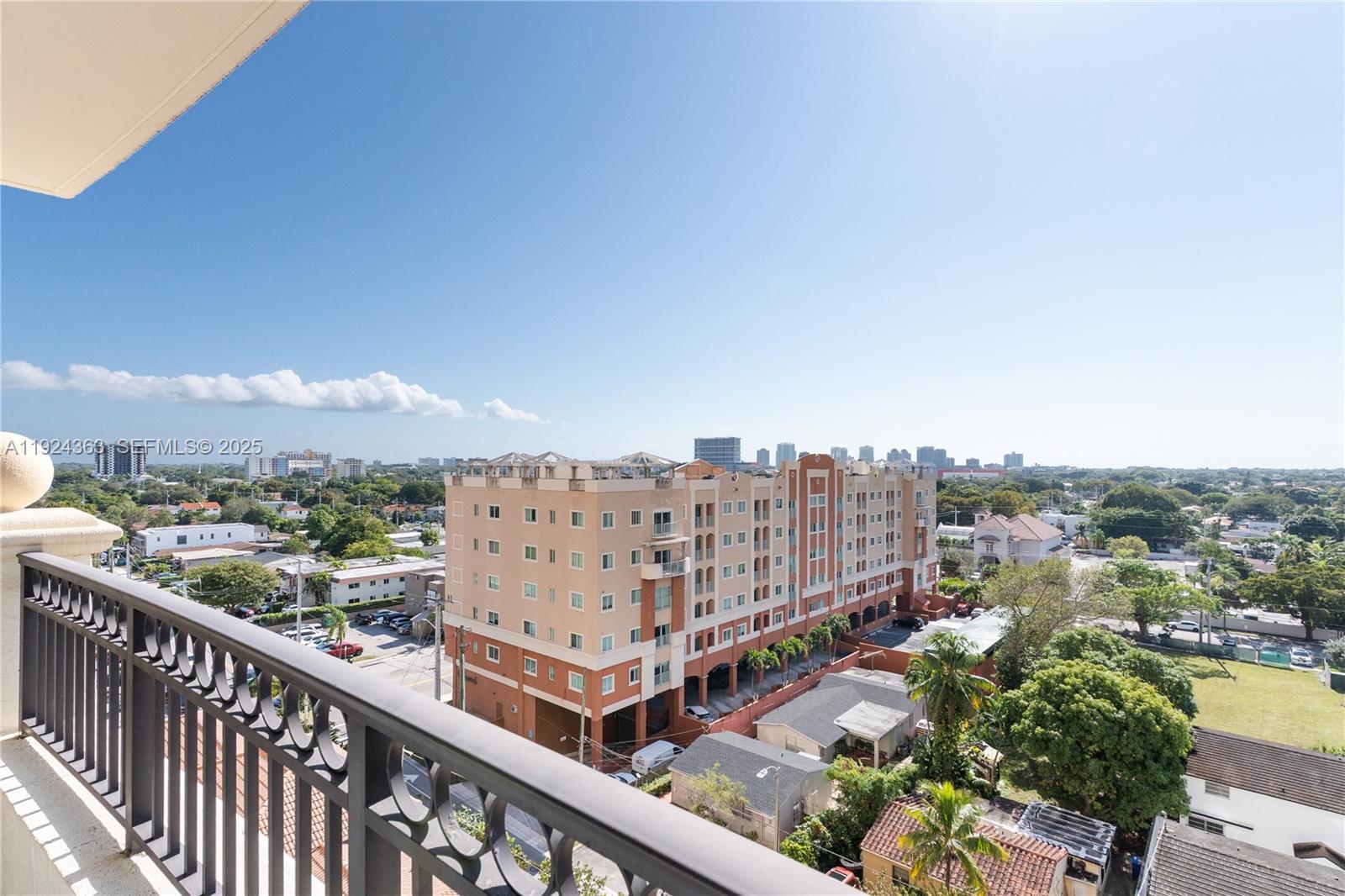 3232 coral way # 905, Miami FL 33145 photo 5