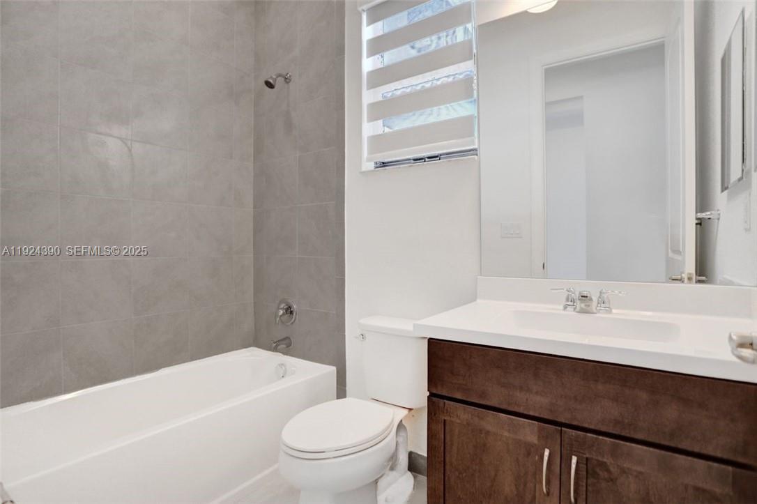8450 NW 39th Ct # 8450, Coral Springs FL 33065 photo 5