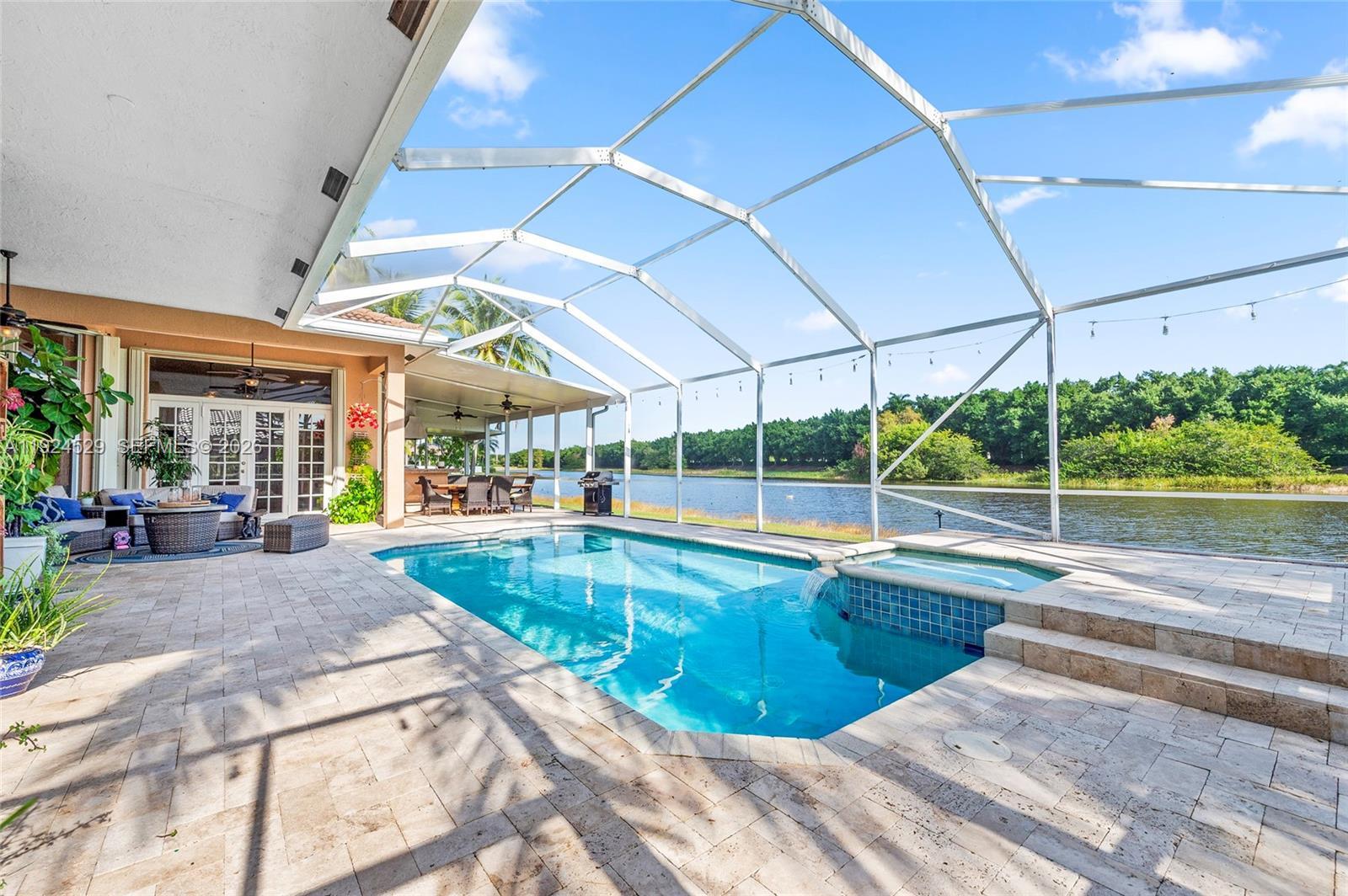 1470 Victoria Isle Dr, Weston FL 33327 photo 2