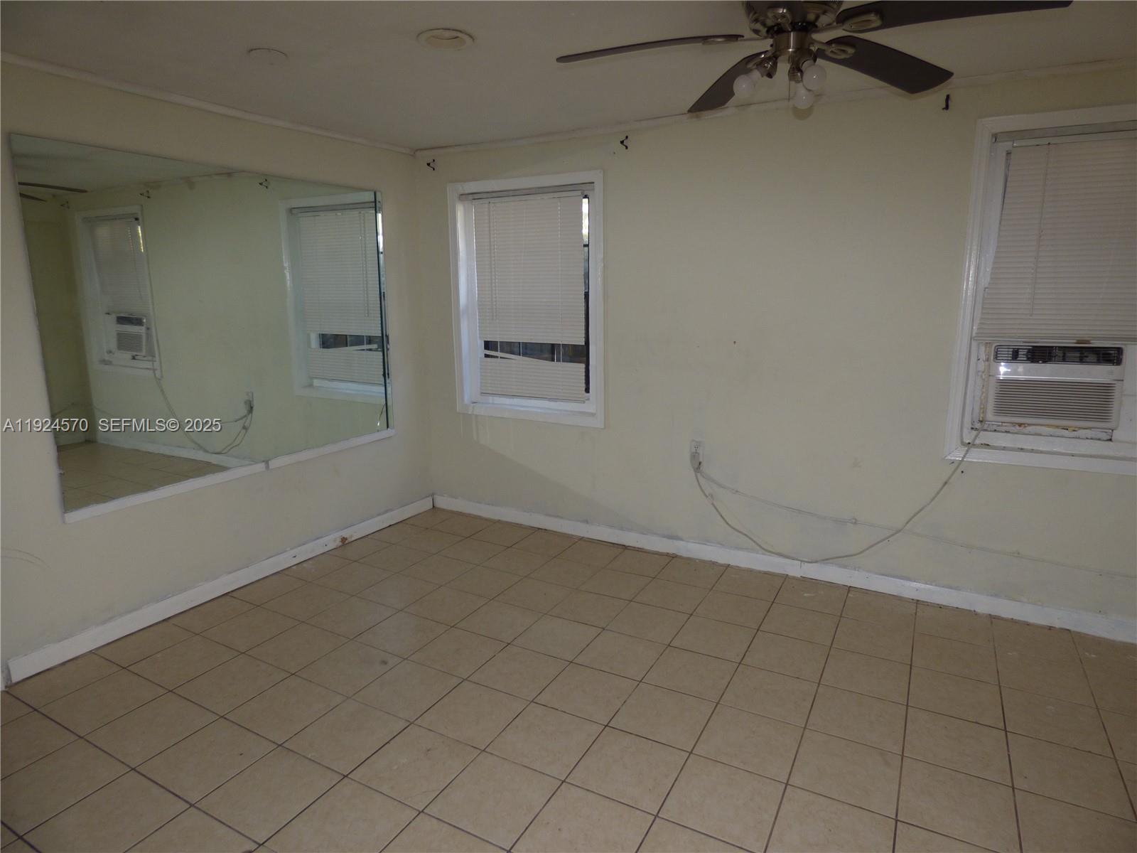 408 NW 97th St, Miami FL 33150 photo 3