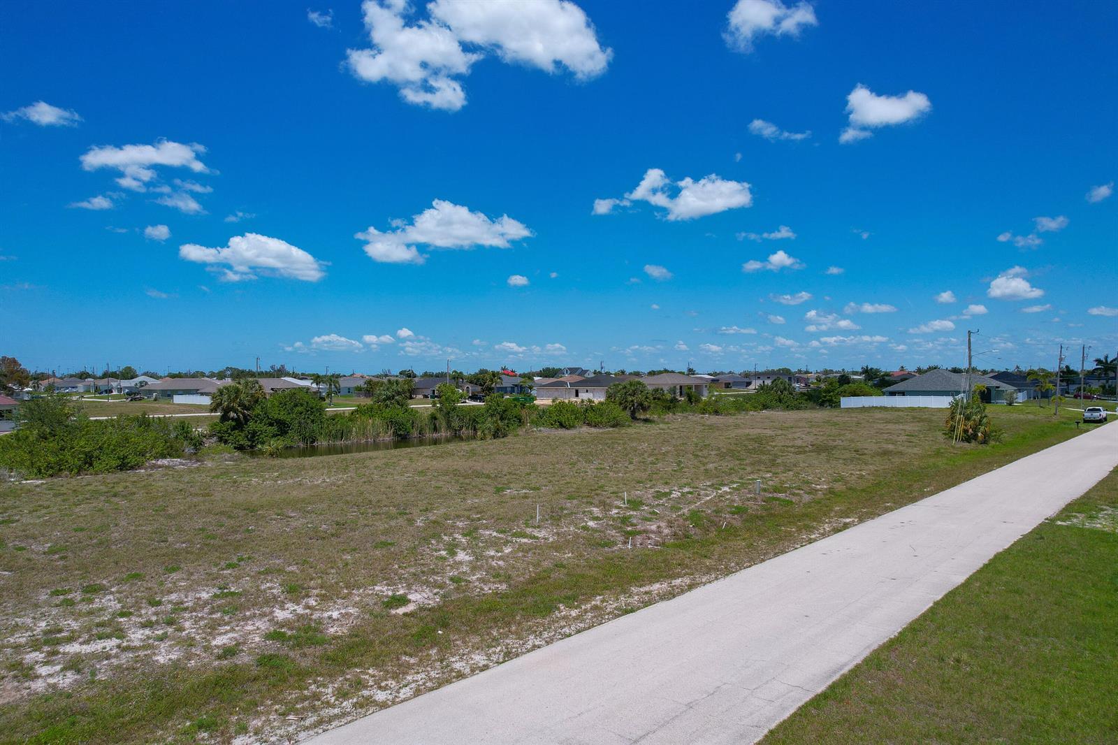 904 NW 12th Avenue, Cape Coral FL 33993 photo 2