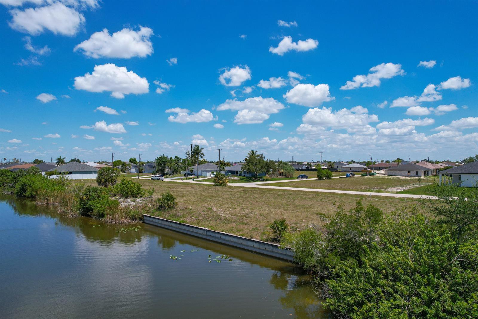 904 NW 12th Avenue, Cape Coral FL 33993 photo 3