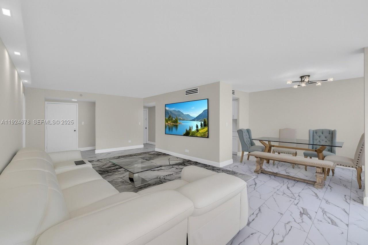 251 174th St # 1415, Sunny Isles Beach FL 33160 photo 2