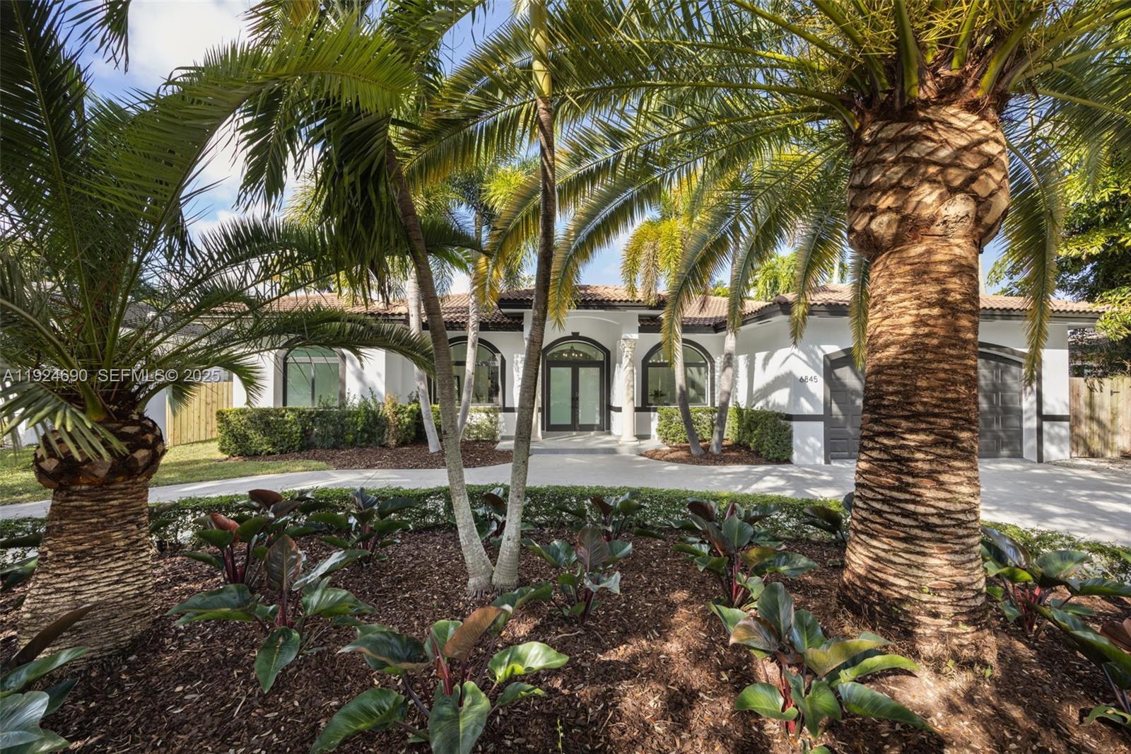 6845 SW 52nd St, Miami FL 33155 photo 3