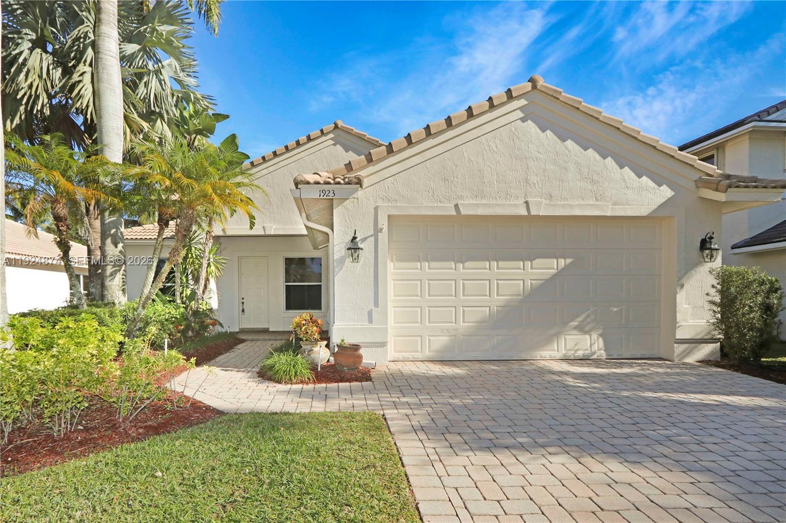 1923 Harbor View Cir # 1923, Weston FL 33327 photo 3